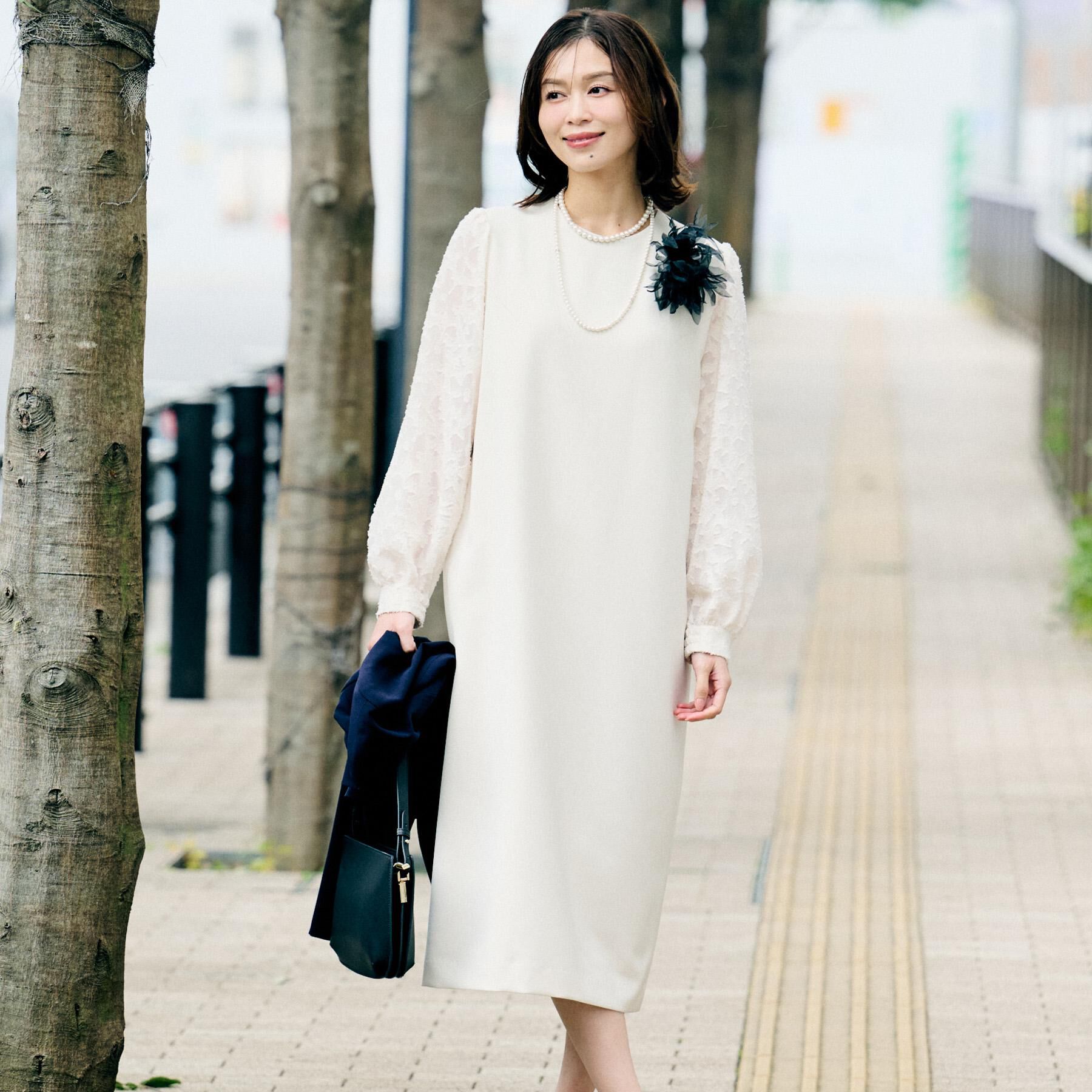 UNTITLED「【セレモニー/お呼ばれドレス/洗える】カットジャカードスリーブ ワンピース」|ワンピース|