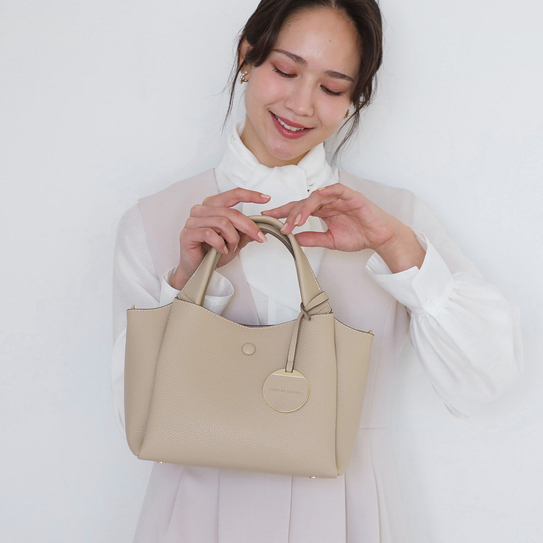 COUP DE CHANCE「2WAYミニショルダーバッグ」|ショルダー・メッセンジャー|グレージュ(050)