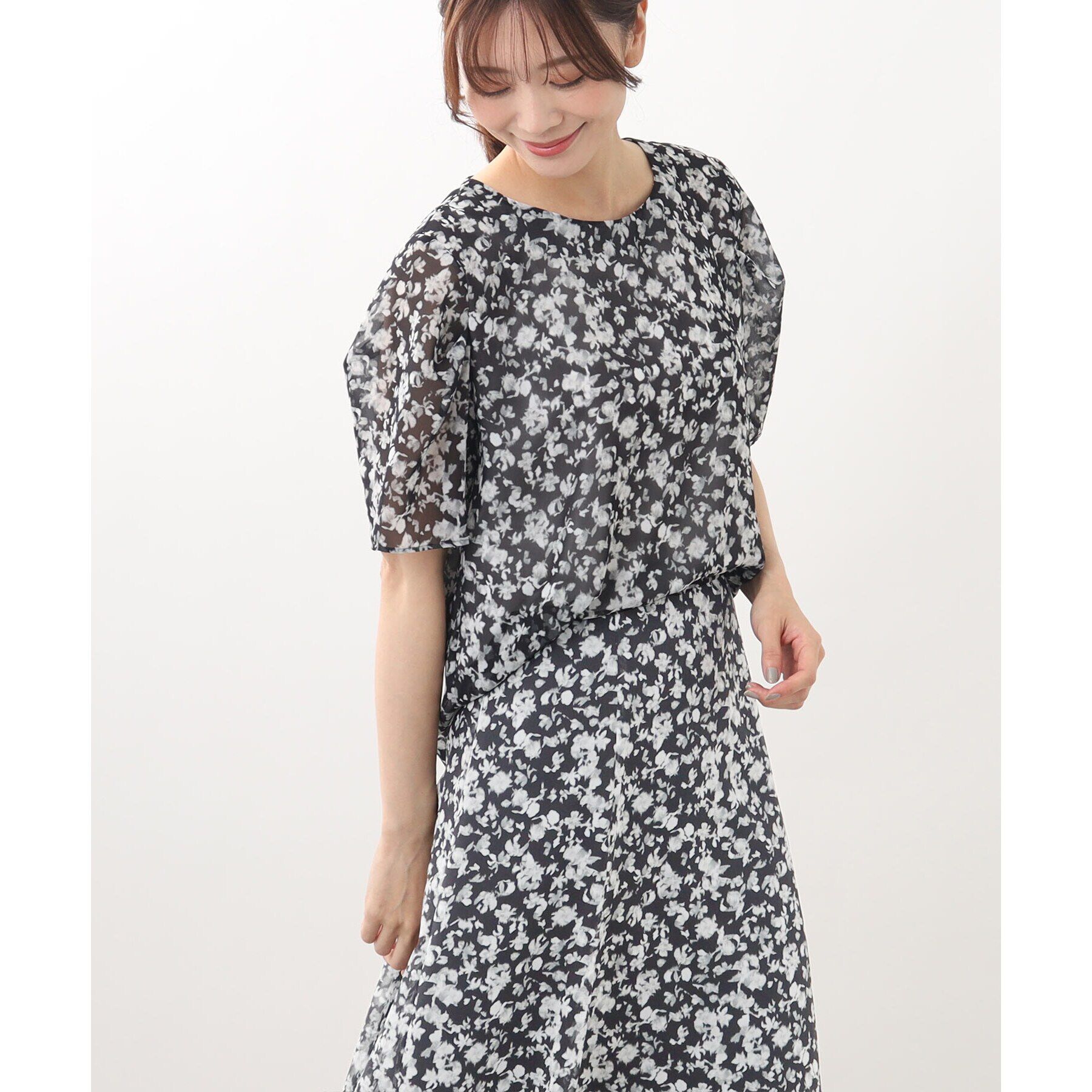 Reflect「【WEB限定カラーあり／マシンウォッシュ／セットアップ可能】フラワープリントブラウス」|シャツ・ブラウス|