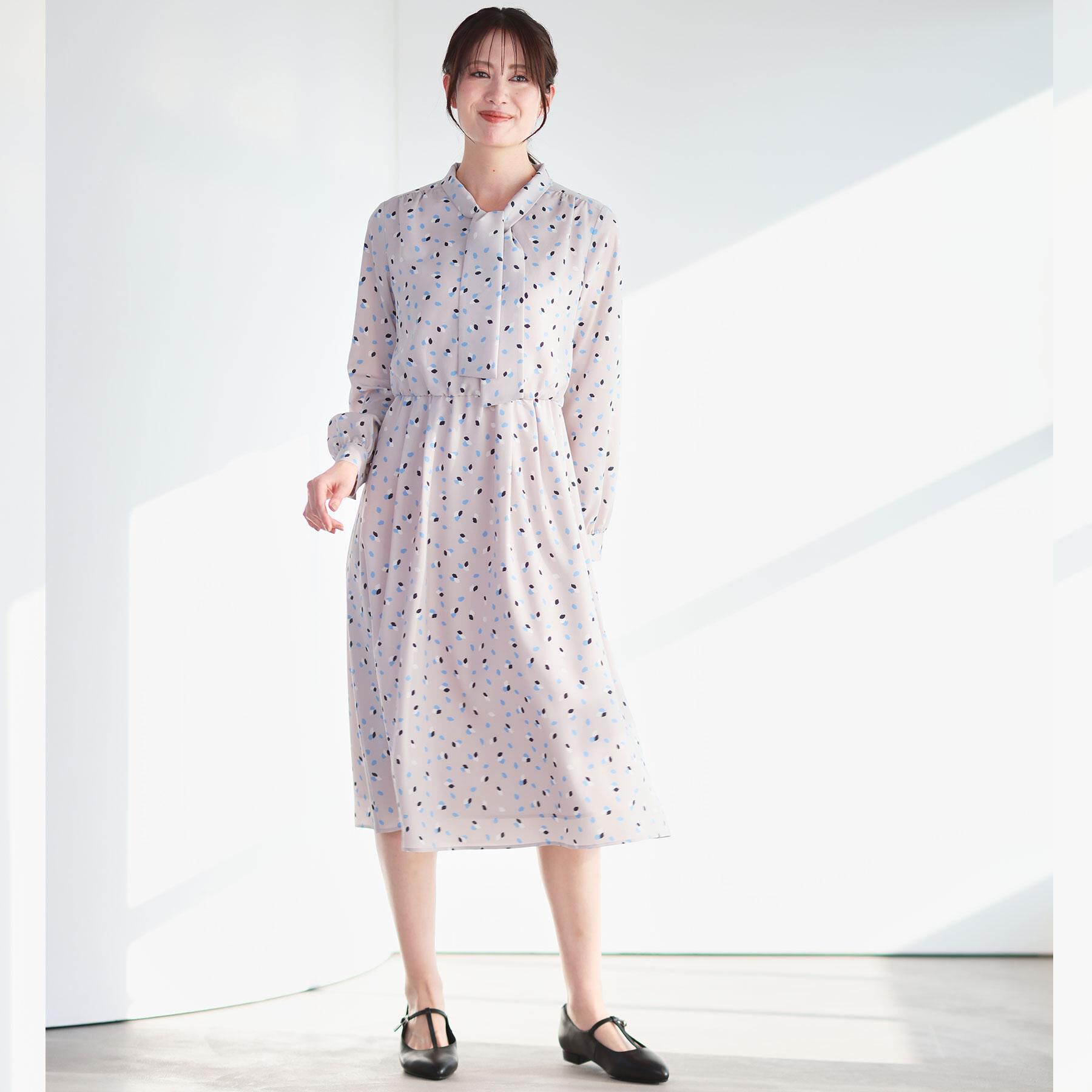 Reflect「【通勤・おでかけにおすすめ◎】フラワープリントボウタイワンピース」|ワンピース|