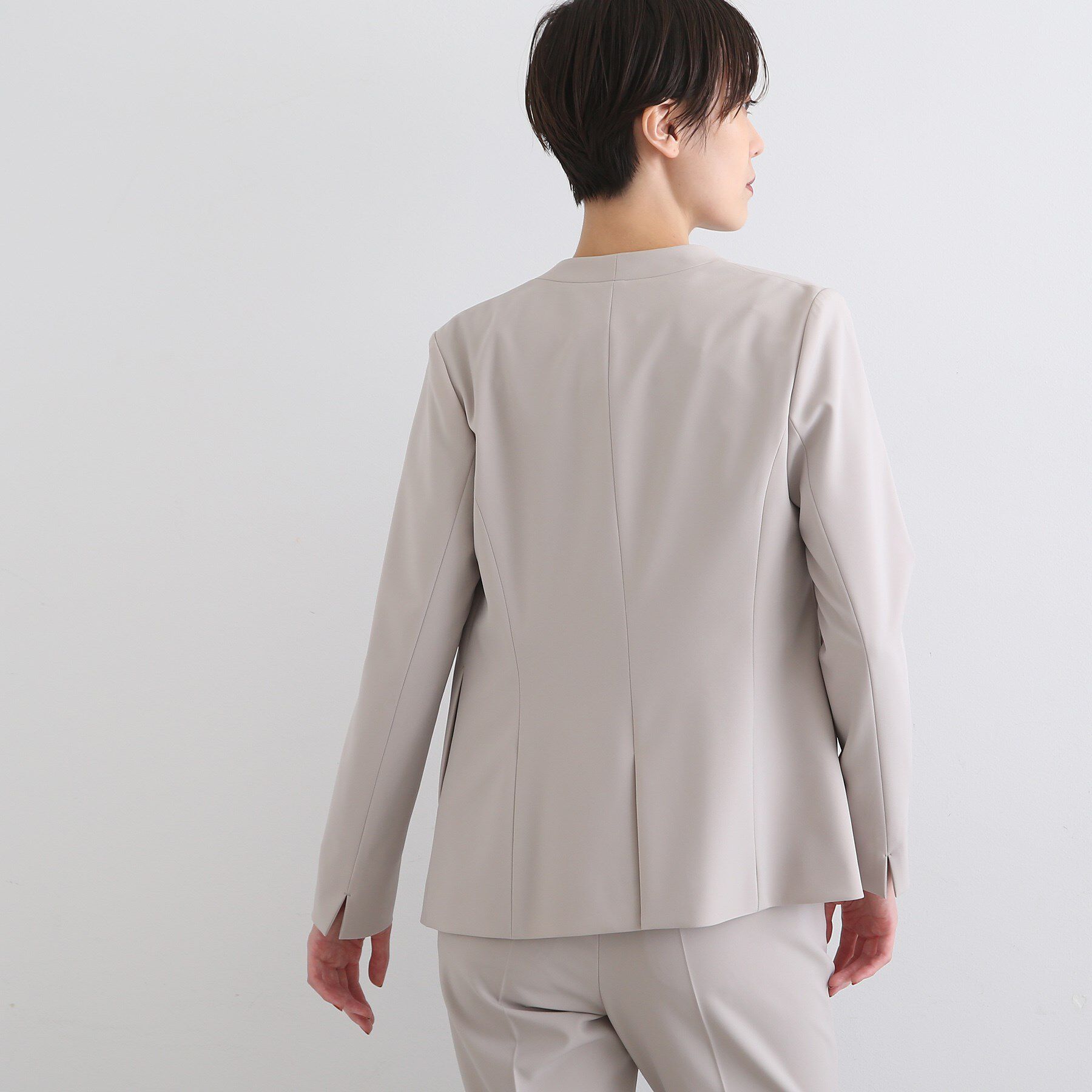 INDIVI「【洗える/UVケア/エコ/日本製】ストレッチノーカラージャケット」|スーツ|