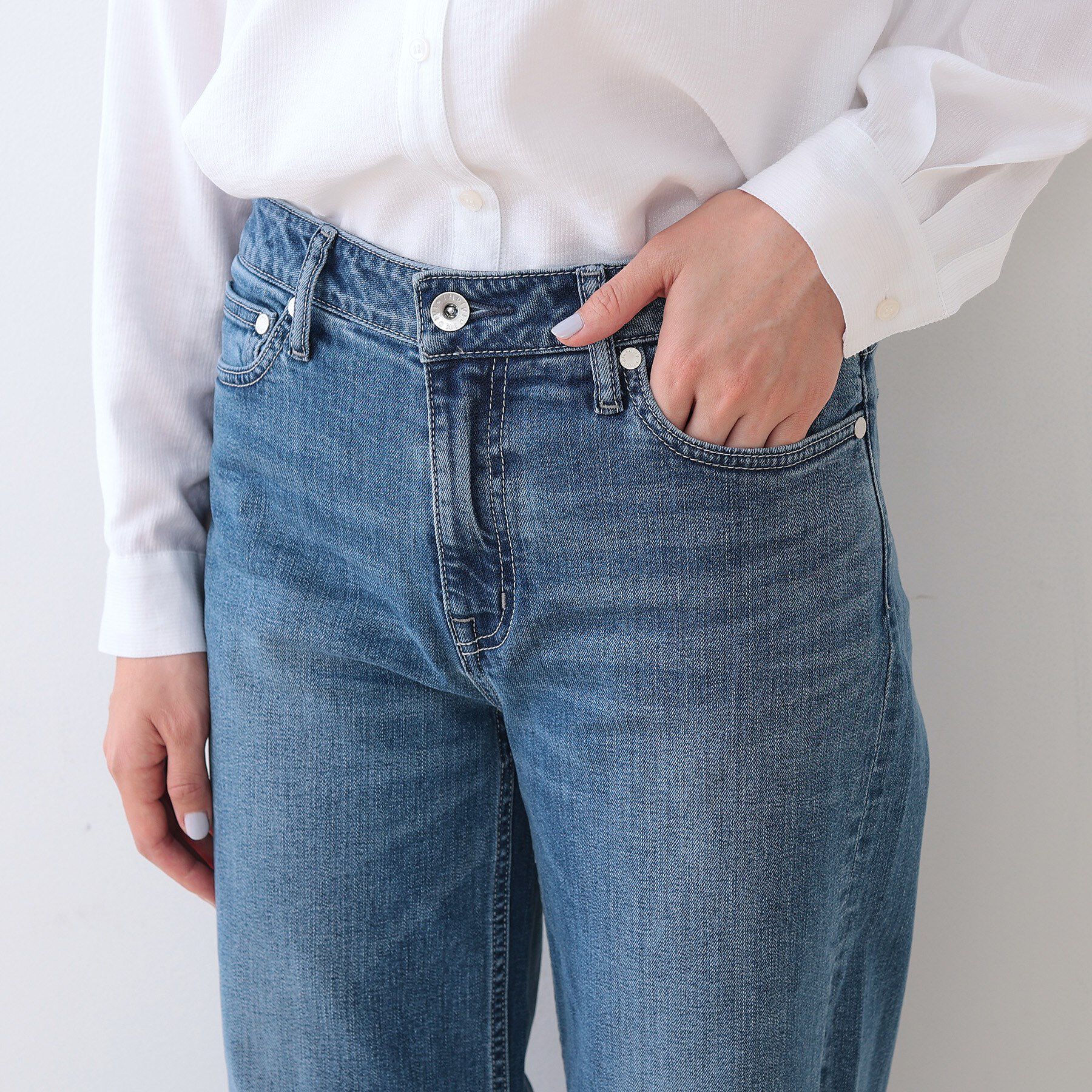 INDIVI「【春の新色登場！褒められデニム】ワイドストレート デニムパンツ」|デニム|