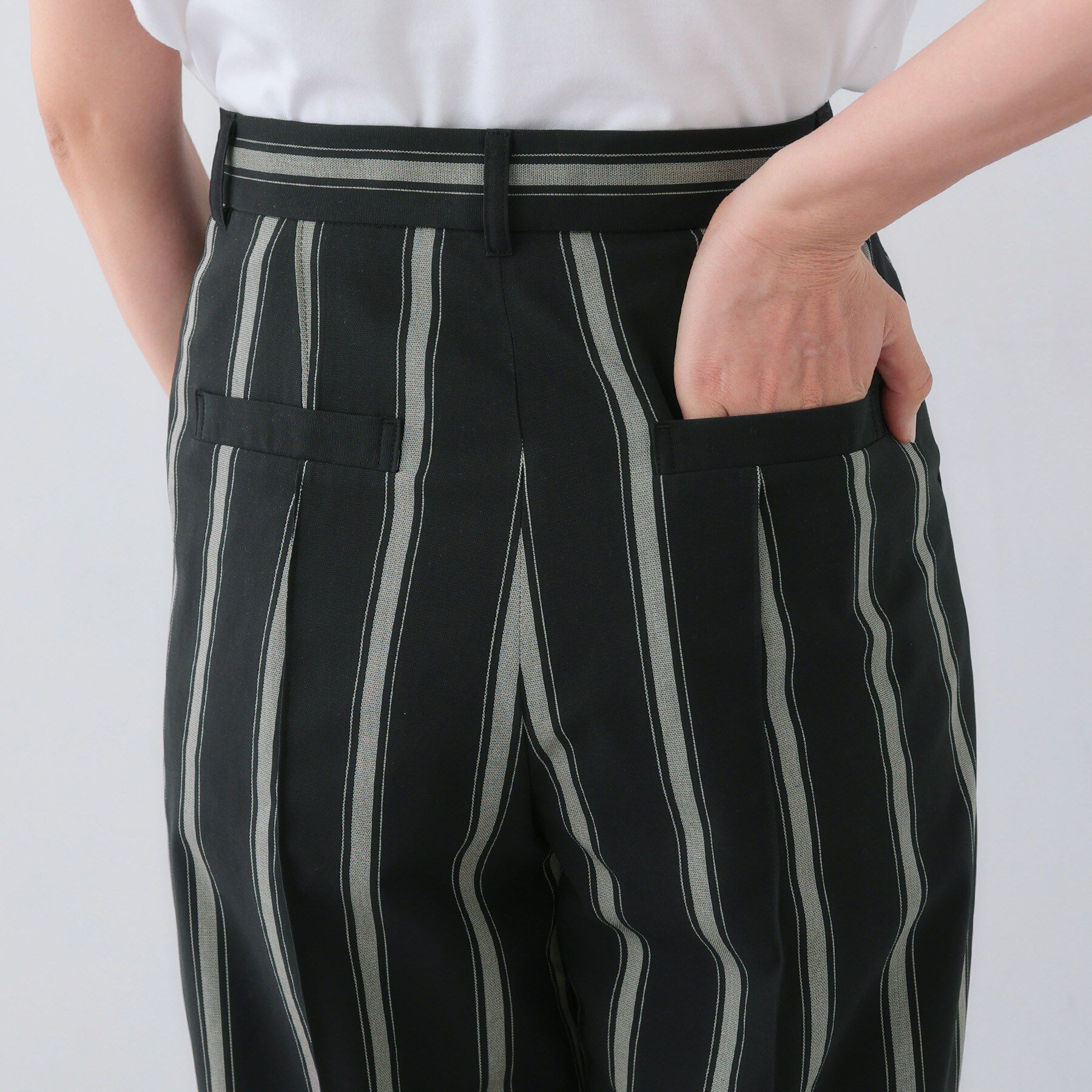 INDIVI「【日本製／SETUP可能】コットン混ゆったりめテーパードパンツ」|スーツ|