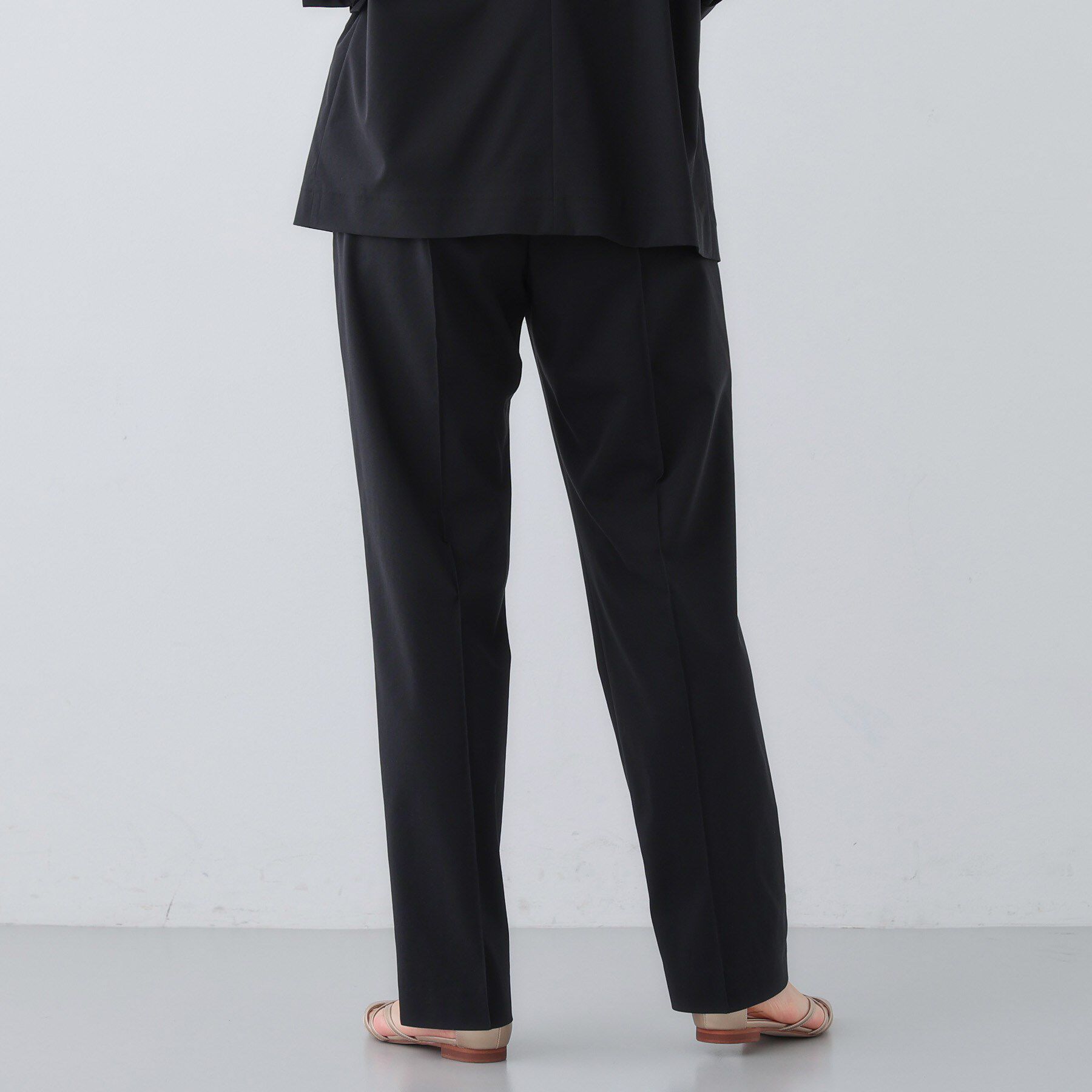 INDIVI「【日本製／SETUP可能】コットン混ゆったりめテーパードパンツ」|スーツ|