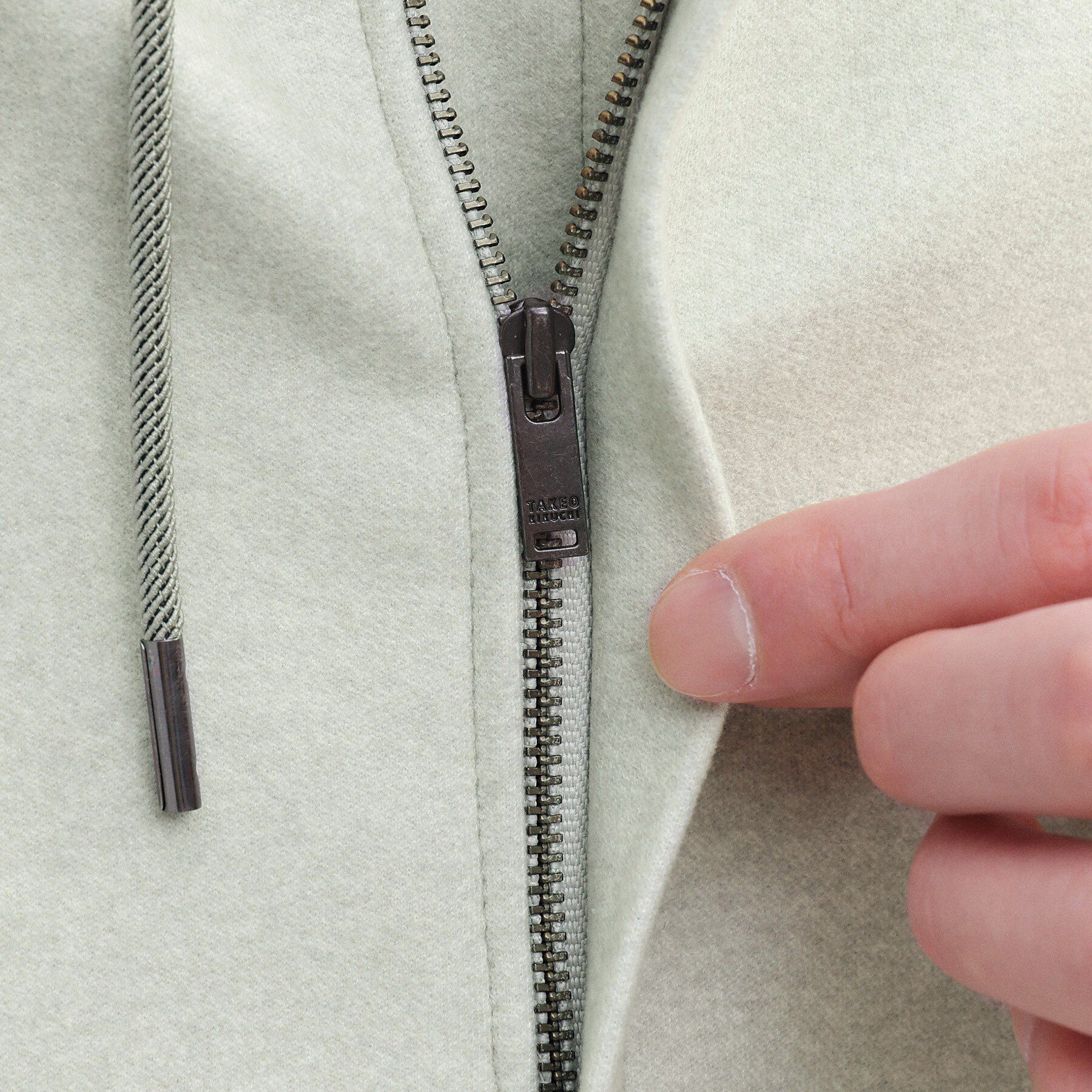 TAKEO KIKUCHI「【JUST ONE LAYER】ダウンファブリックZIPパーカー」|パーカー|