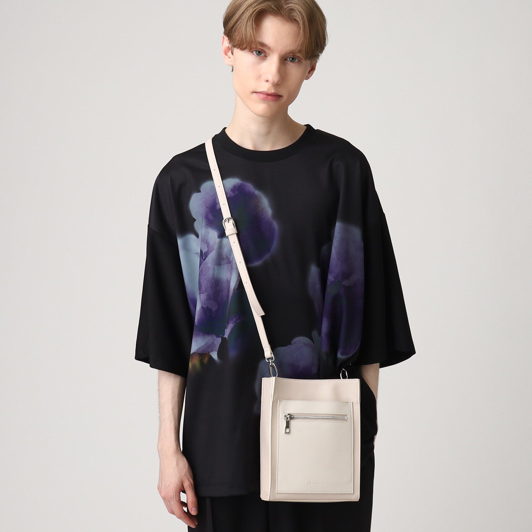 tk.TAKEO KIKUCHI「フロントポケットミニショルダーバッグ」|ショルダー・メッセンジャー|