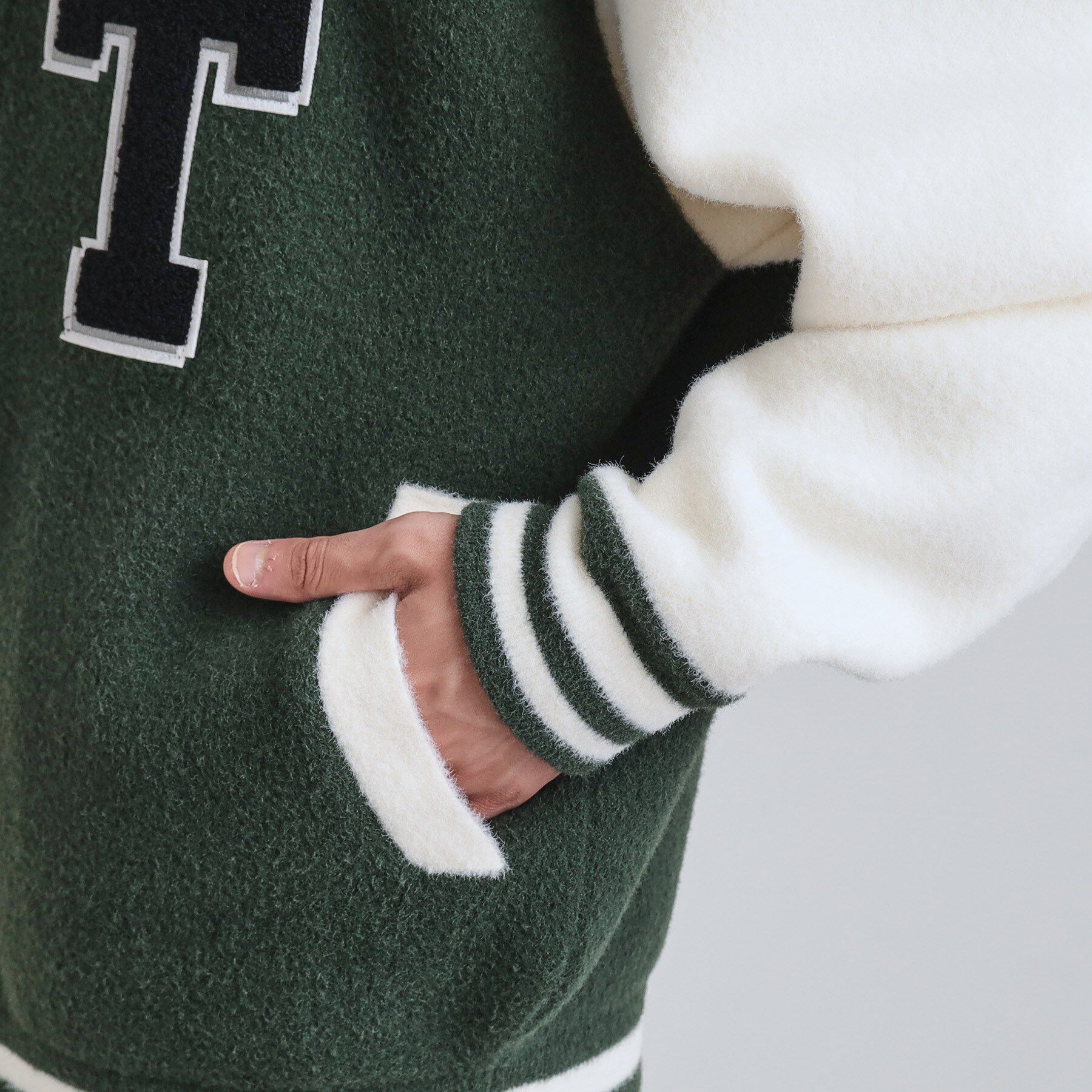 tk.TAKEO KIKUCHI「ダブルジャカードニットスタジャン」|ブルゾン・スタジャン|