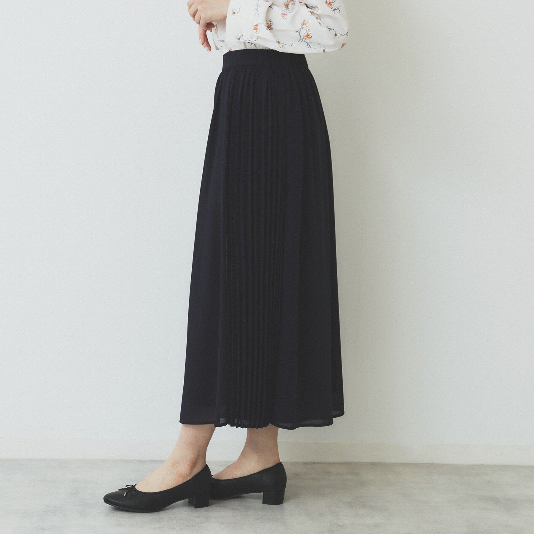 index「サイドプリーツフレアパンツ【洗濯機洗い可】」|その他|