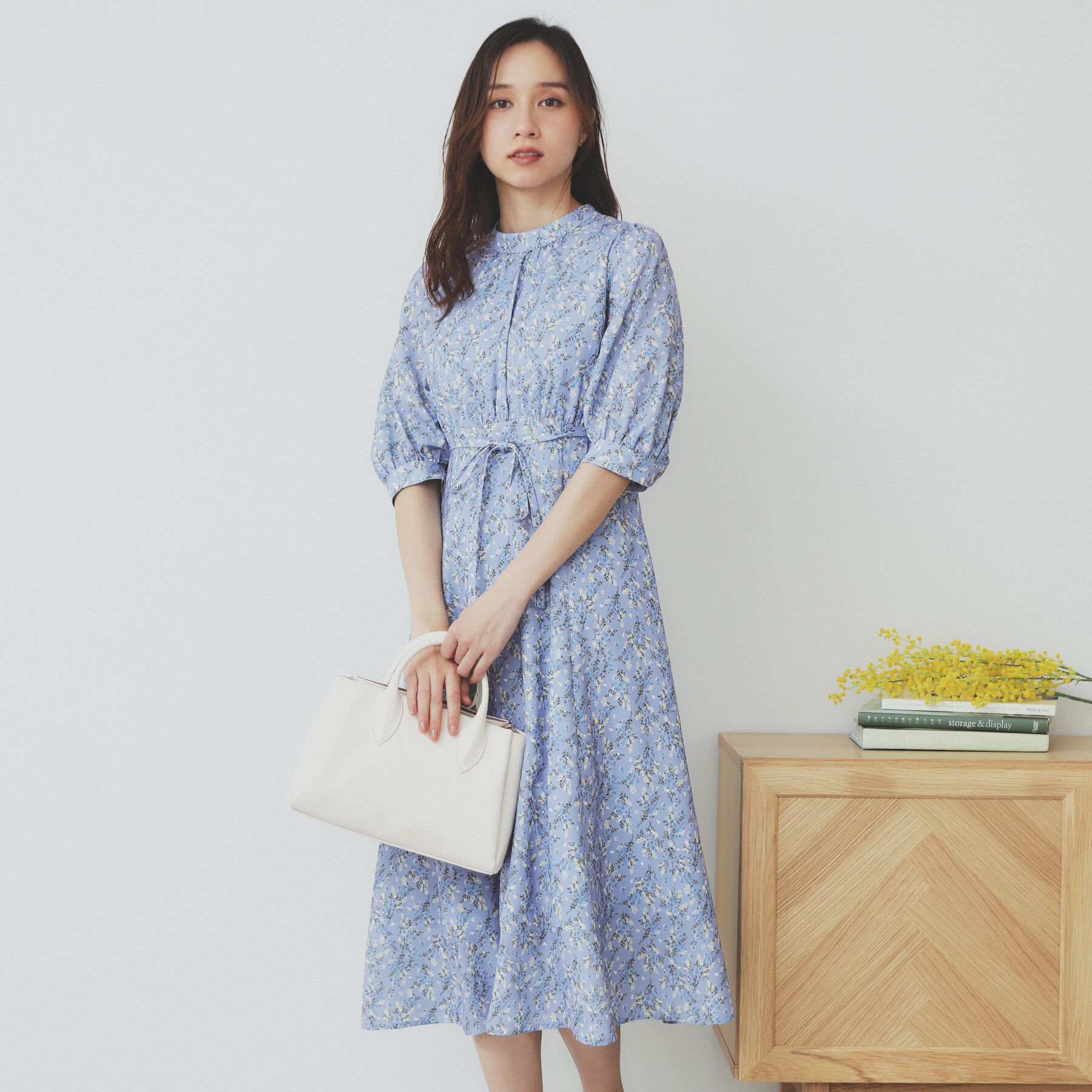 index「スタンドネック小花柄ワンピース【洗濯機洗い可/イージーアイロン】」|ワンピース|