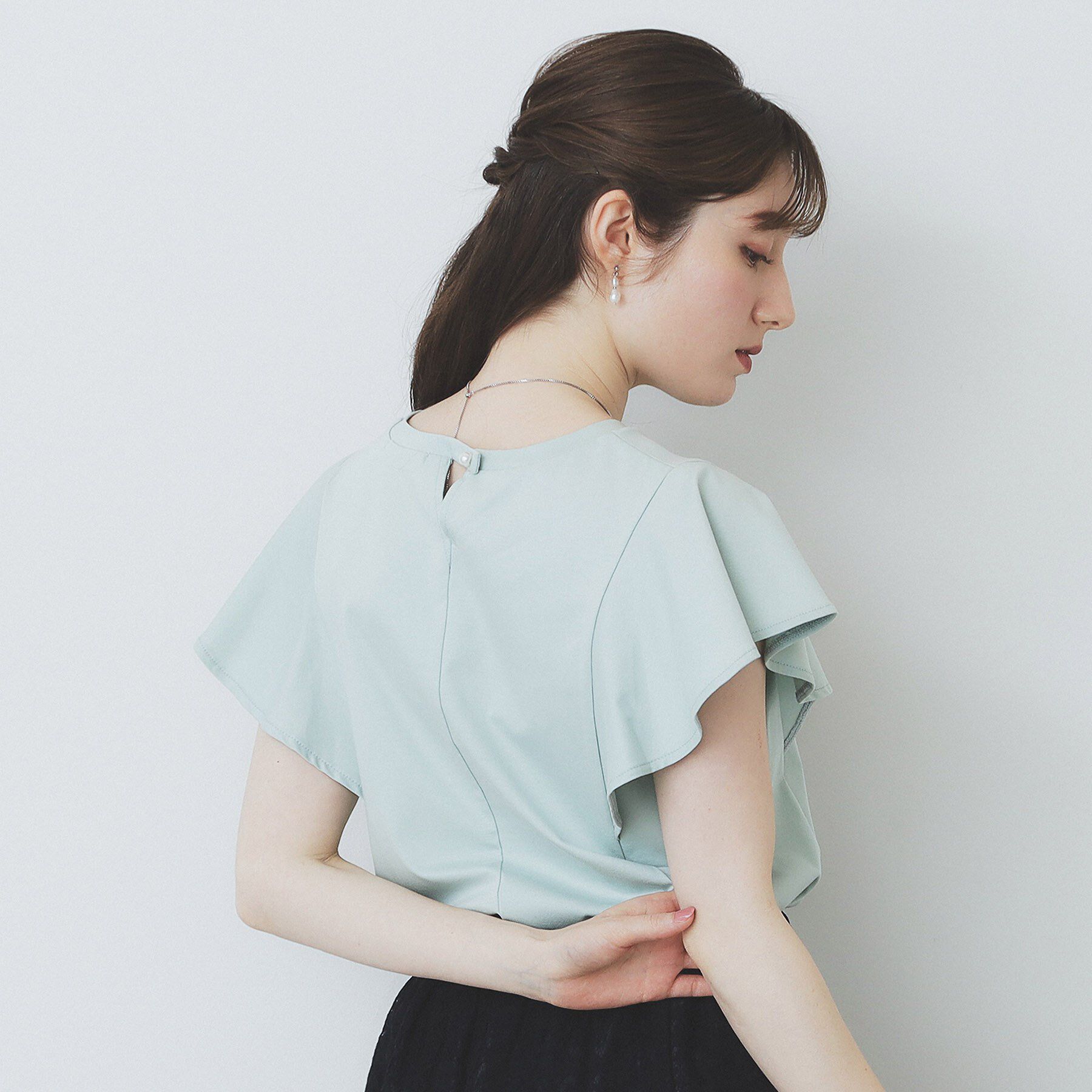 index「《美人百花掲載/XS-3Lサイズ》フレアスリーブバックシャントップス【接触冷感/UVケア/洗濯機洗い」|Tシャツ・カットソー|