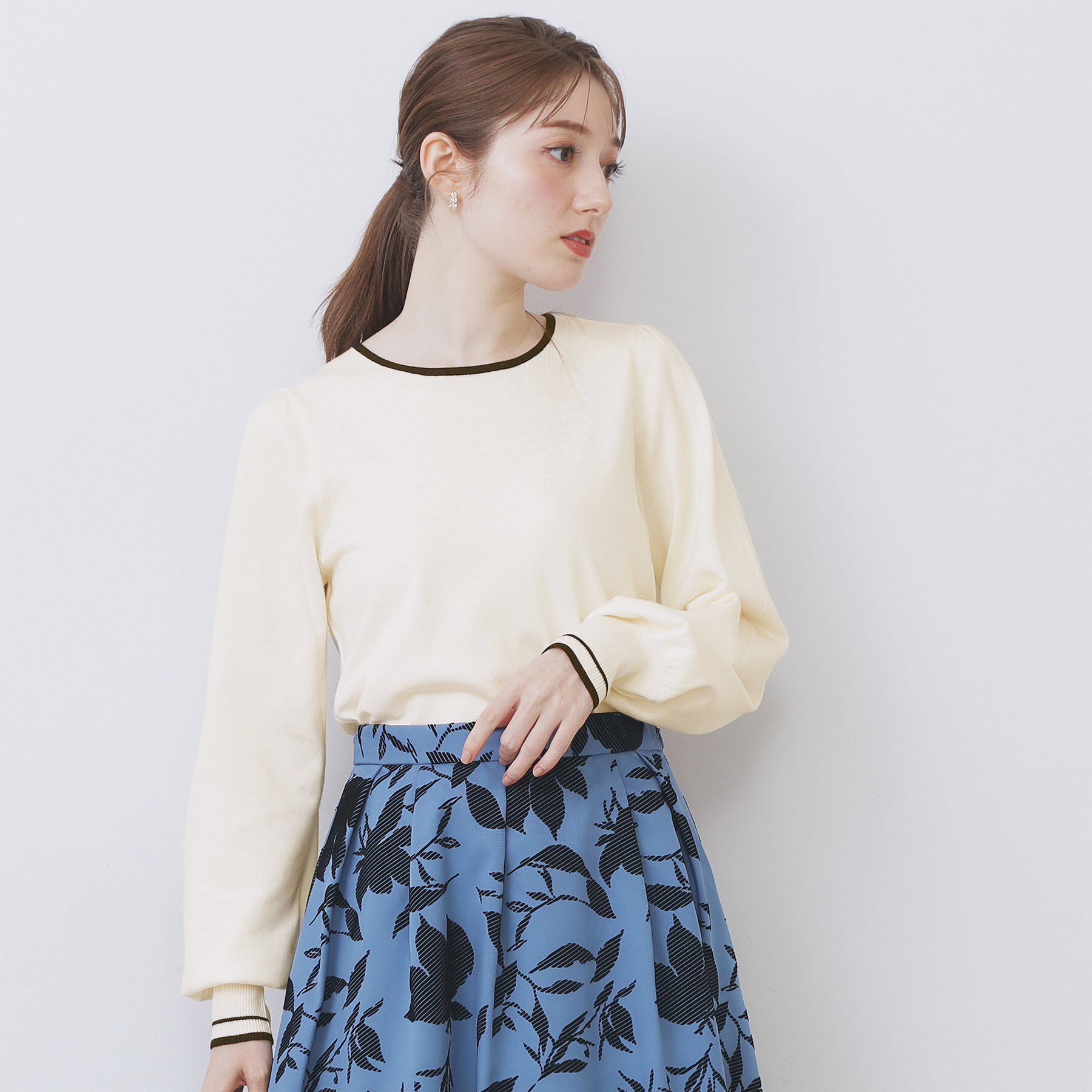 index「バイカラーパフスリーブニット【洗濯機OK】」|ニット・セーター|オフホワイト(503