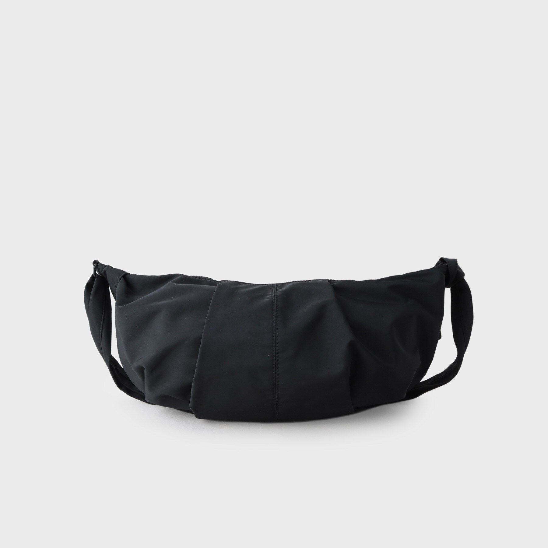 OPAQUE.CLIP「【2WAY】タックデザインミドルショルダーバッグ」|ショルダー・メッセンジャー|