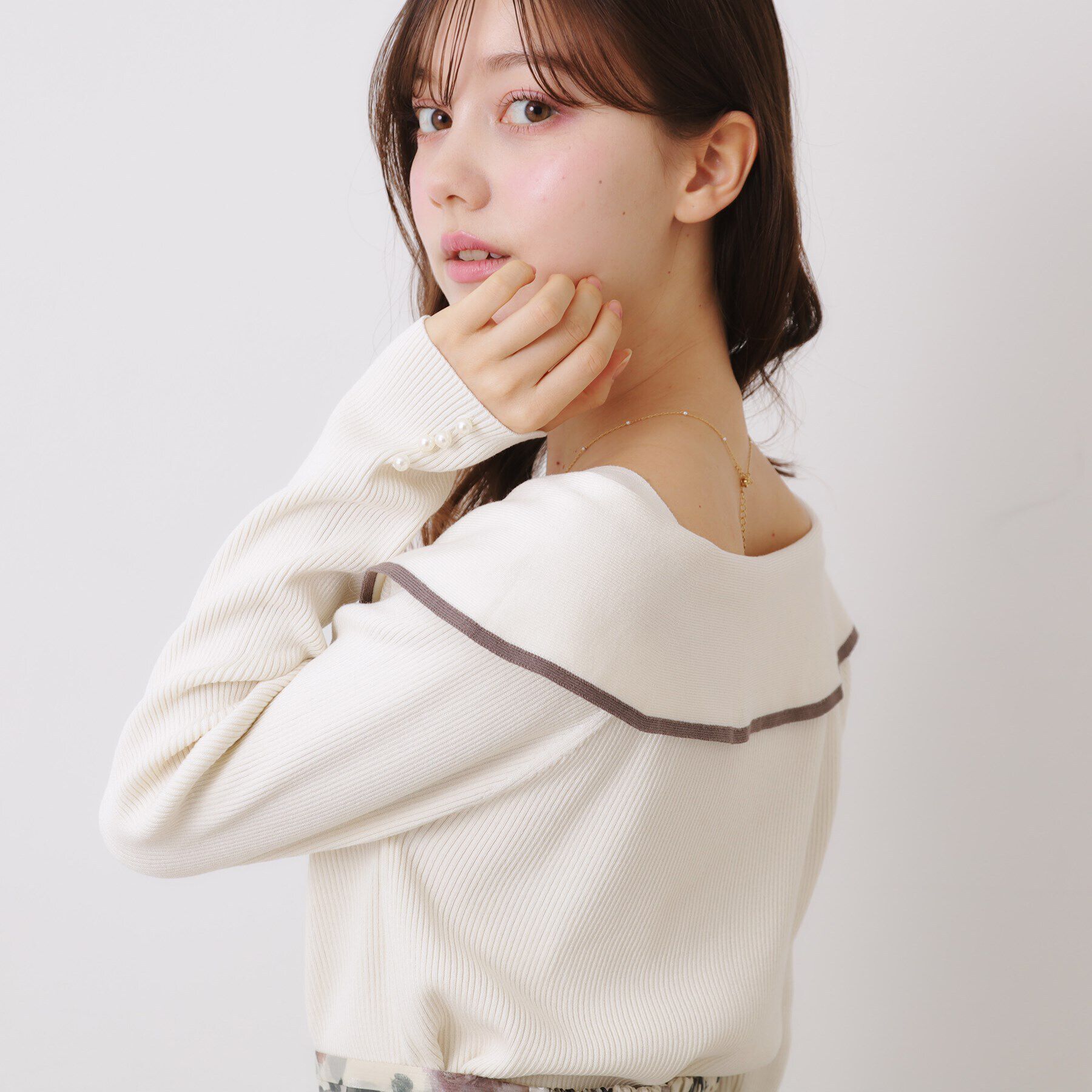 Couture broach「【華奢見え・フェミニン】変形カラーリブニット」|ニット・セーター|