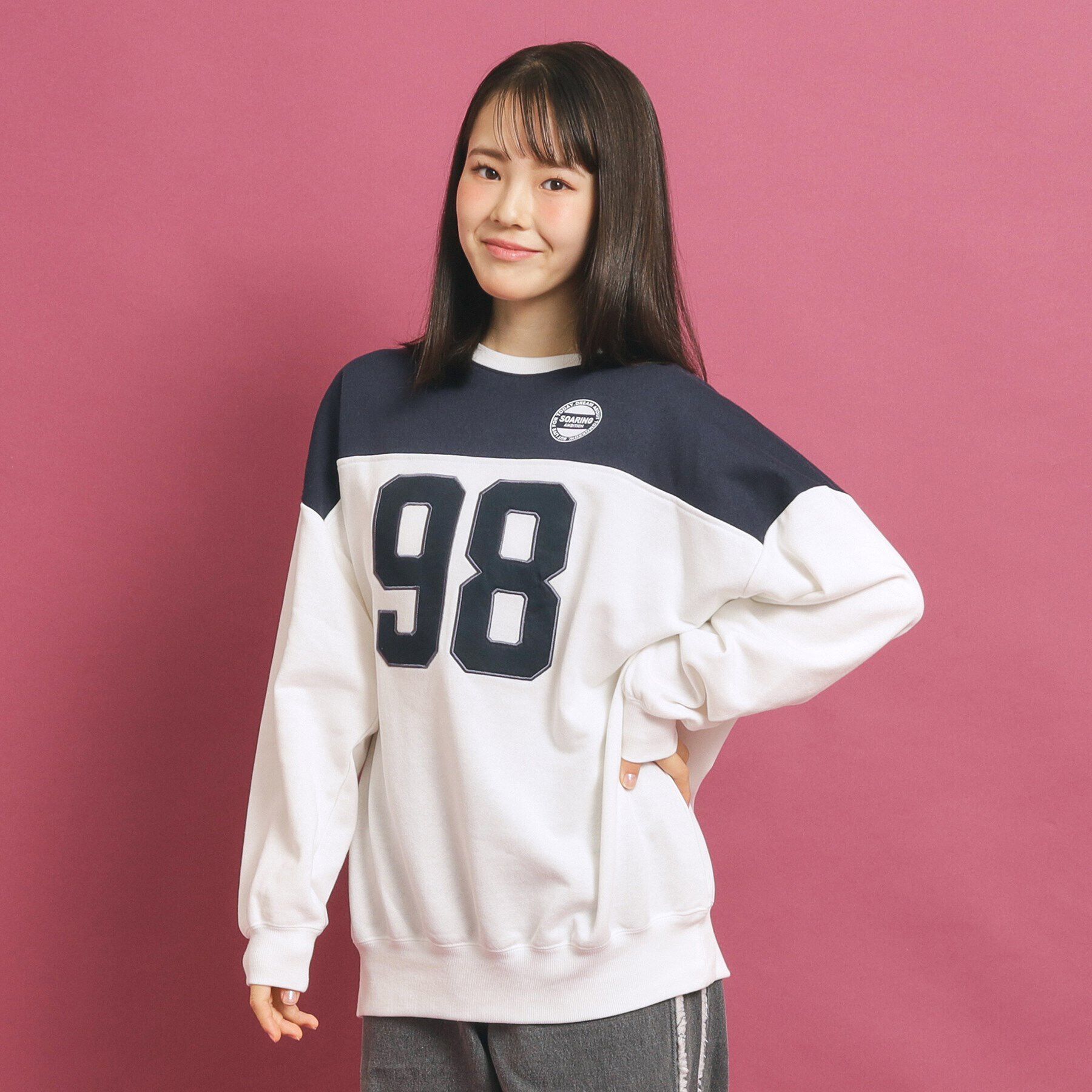 PINK-latte「ナンバリング配色切替プルオーバー」|その他|