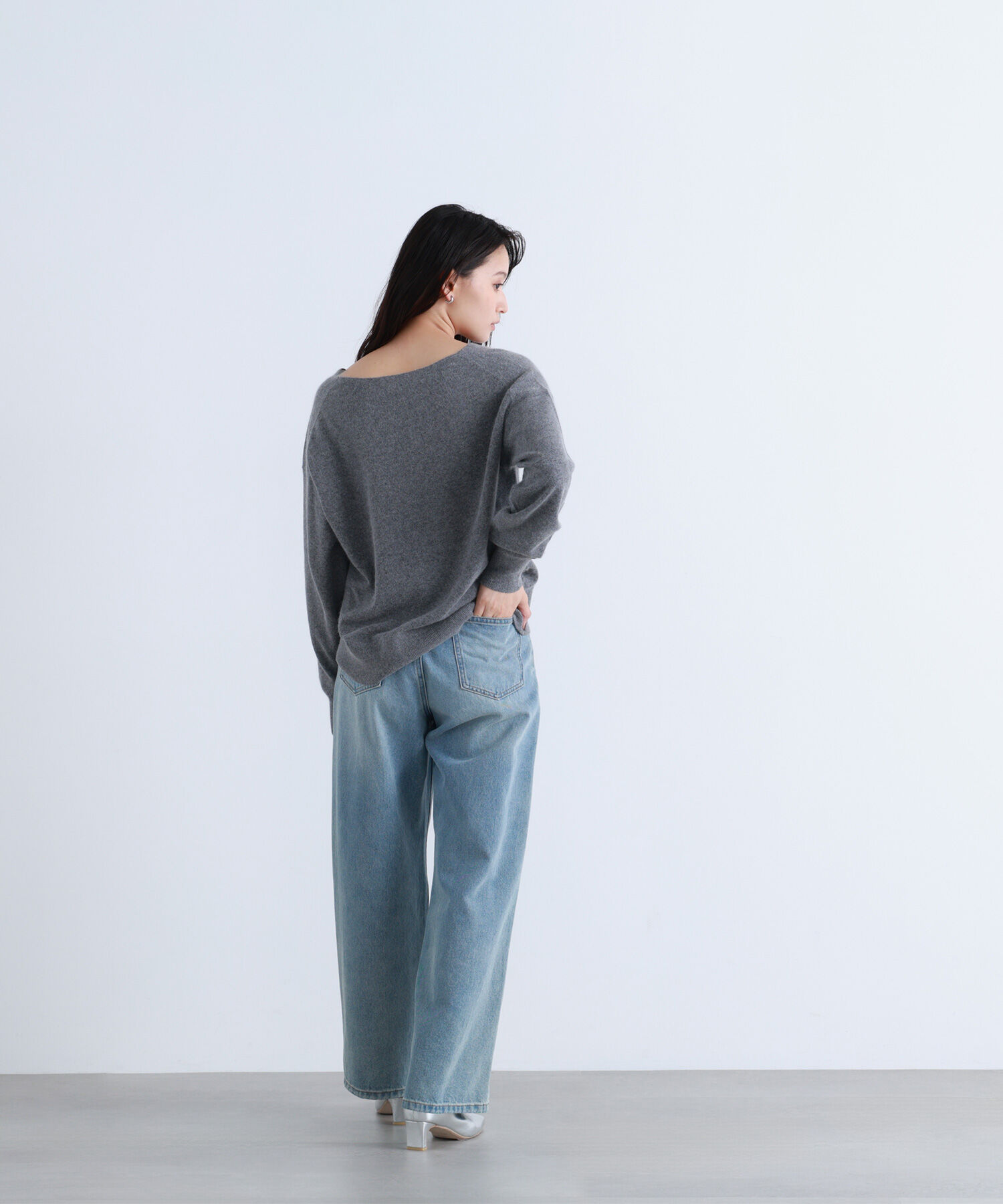  「FOX混ジェントリーシリーズ Vネックニット」|ニット・セーター|