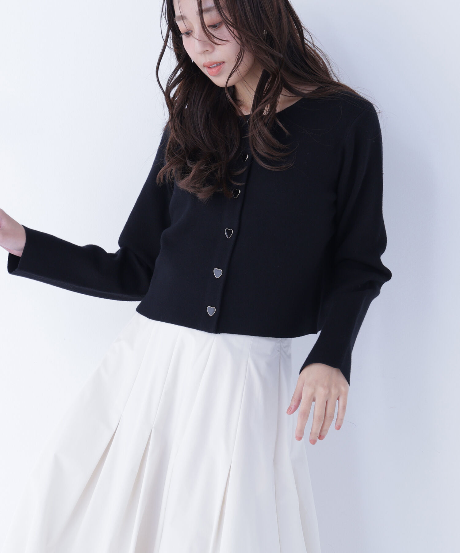  「ハートボタンニットジャケット」|ニット・セーター|