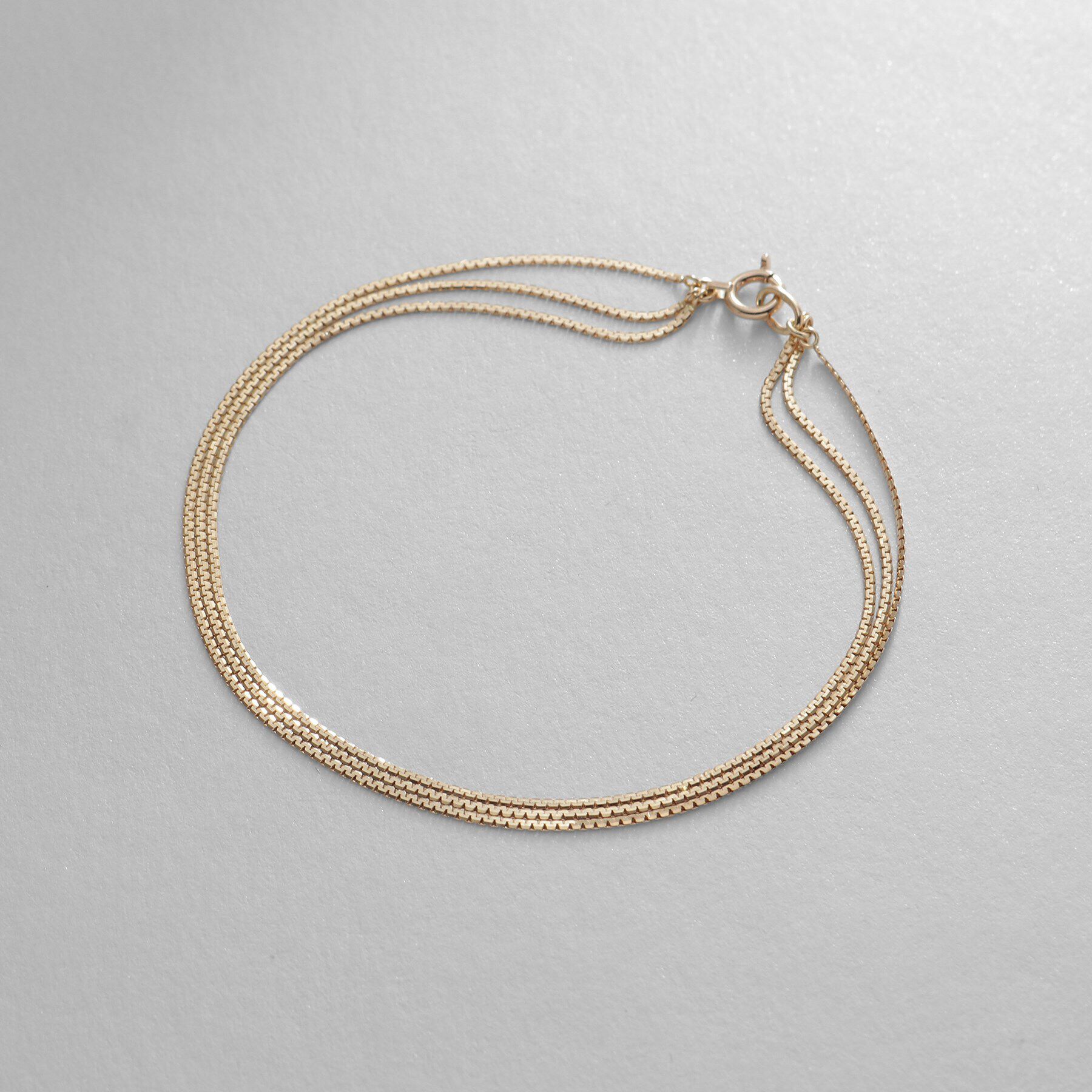 COCOSHNIK「K10ベネチアンフラット3連 ブレスレット」|ブレスレット・バングル|