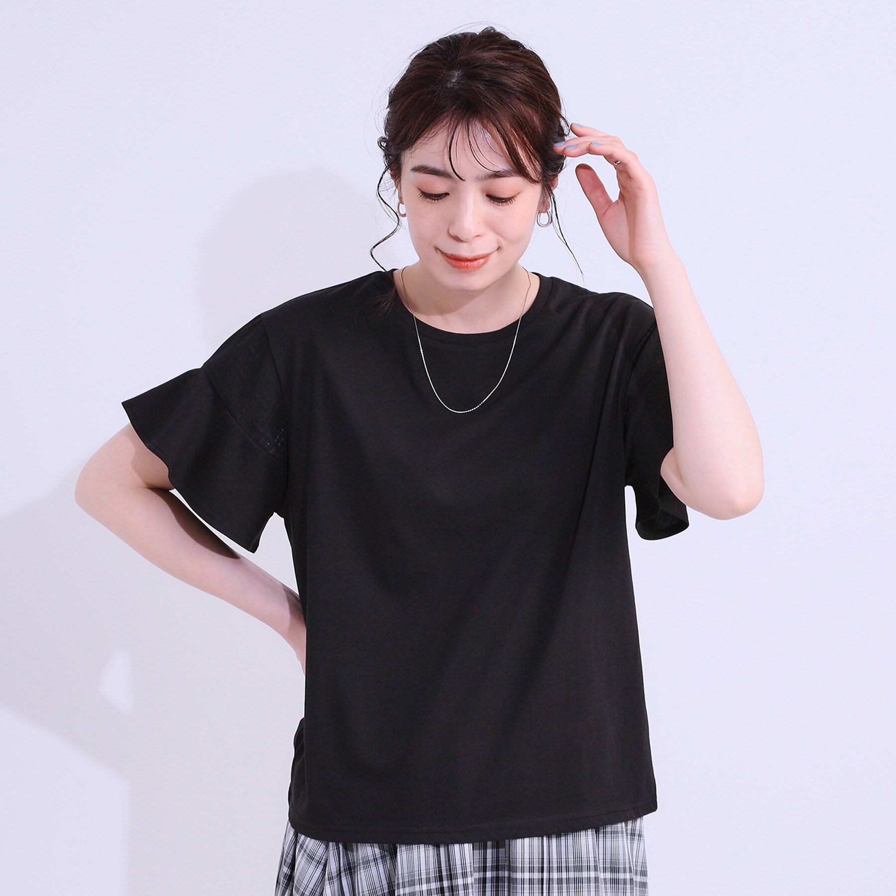 SHOO･LA･RUE「【ひんやり/プチプラ】女性らしさ溢れる お袖シアーフリルトップス」|Tシャツ・カットソー|