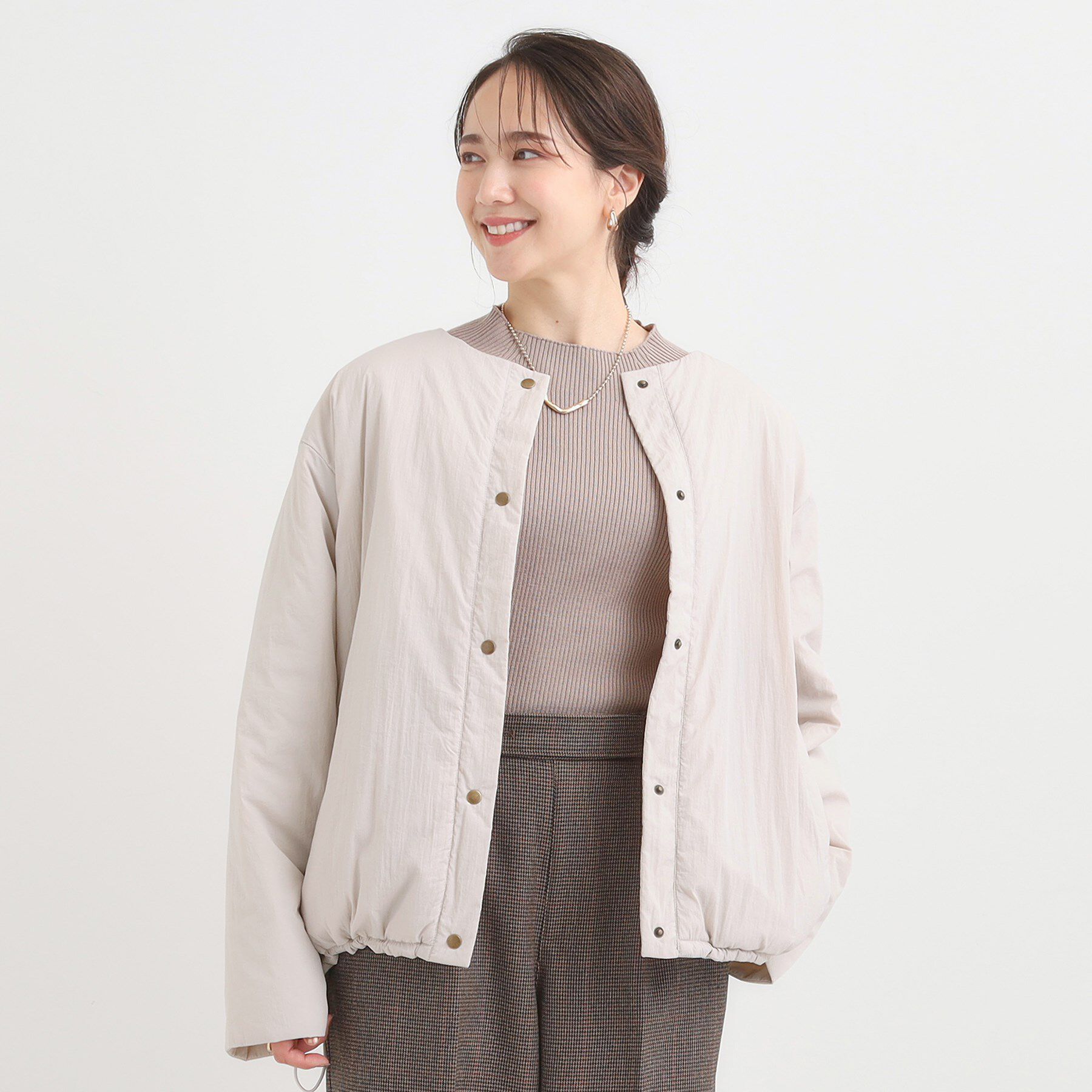 SHOO･LA･RUE「【洗濯機可/撥水/リバーシブル】 ノーカラー中綿ブルゾン」|ブルゾン・スタジャン|