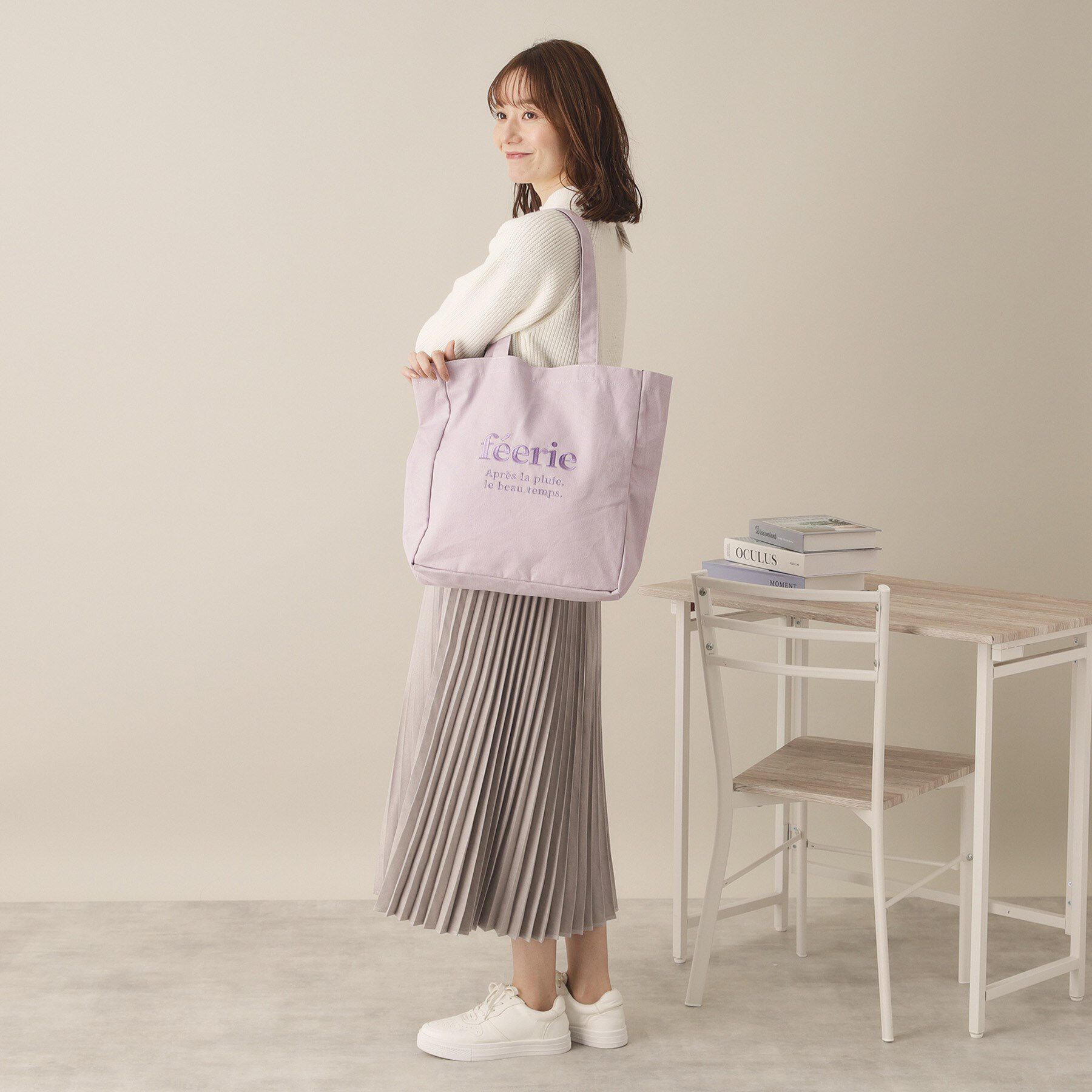 ITS&rsquo;DEMO「【A4対応／推し活】カラーキャンバス刺繍トート」|トートバッグ|