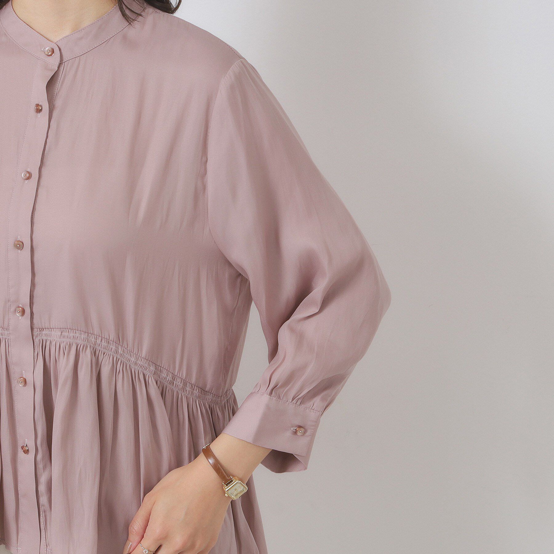 ITS&rsquo;DEMO「【手洗い可】サテンペプラムブラウス」|シャツ・ブラウス|