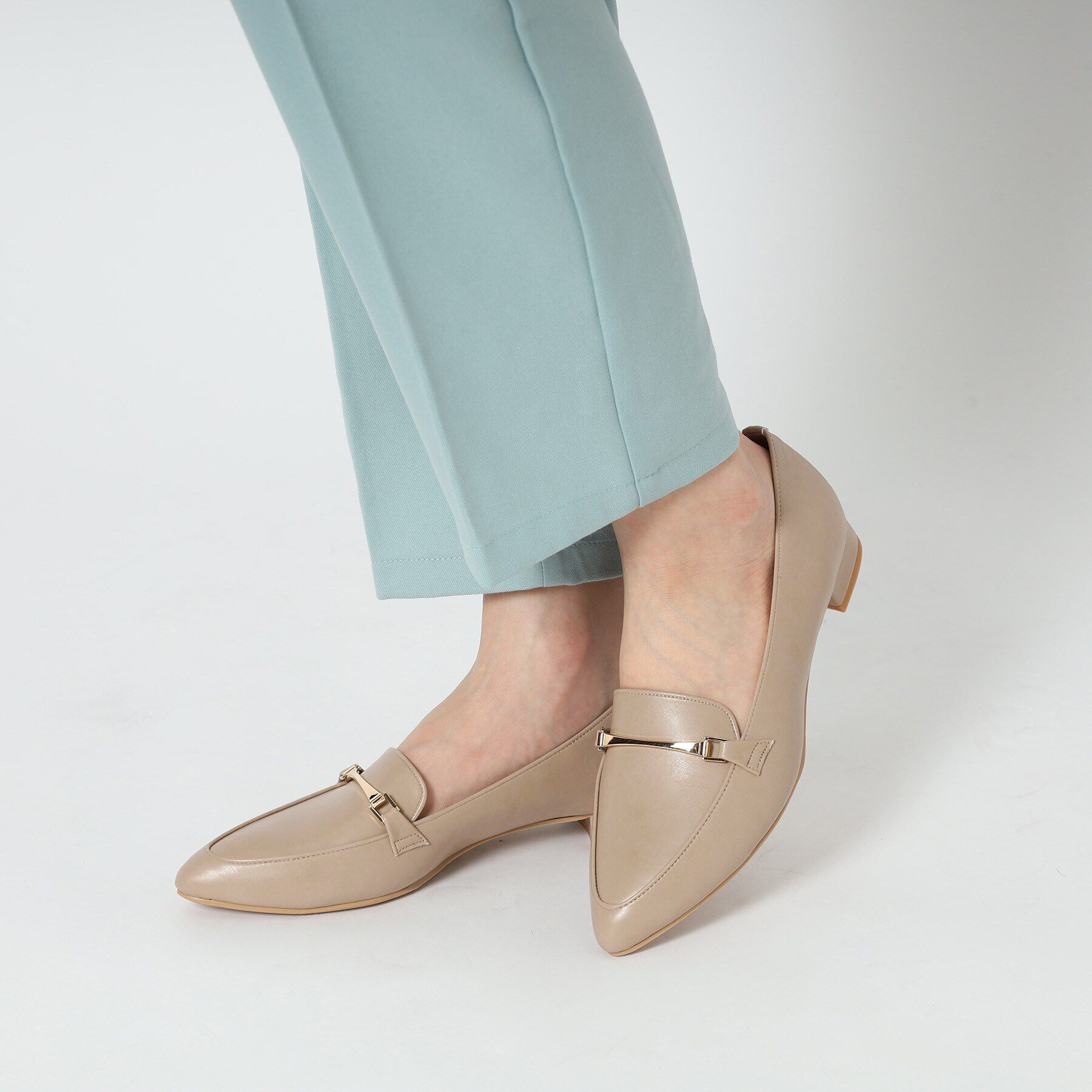 ESPERANZA「ビット付きポインテッドトゥローファーパンプス」|パンプス|