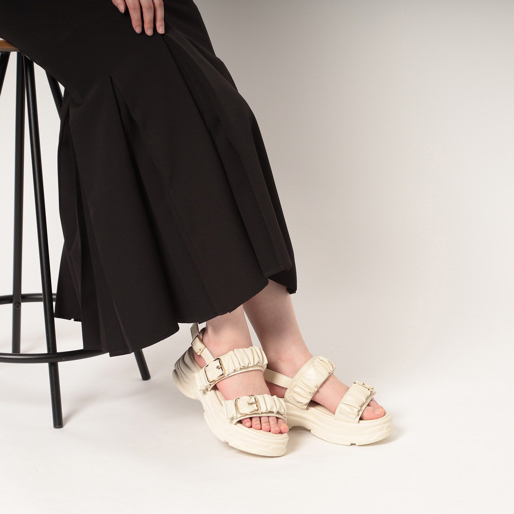 csT&P「厚底クシュクシュベルトスポサン」|サンダル|