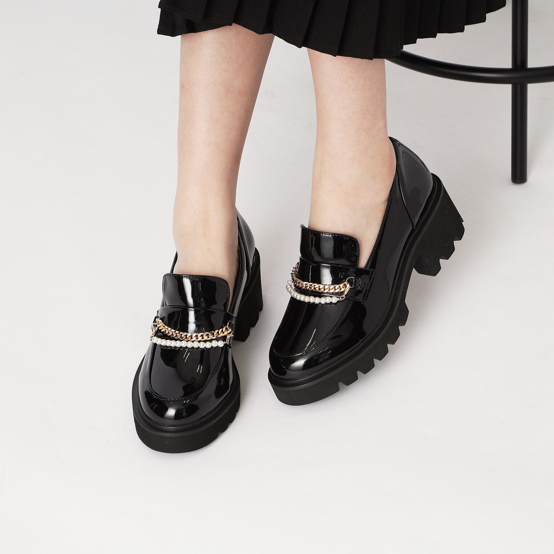 ESPERANZA「チェーン＆パール調モチーフローファー 24SS」|パンプス|