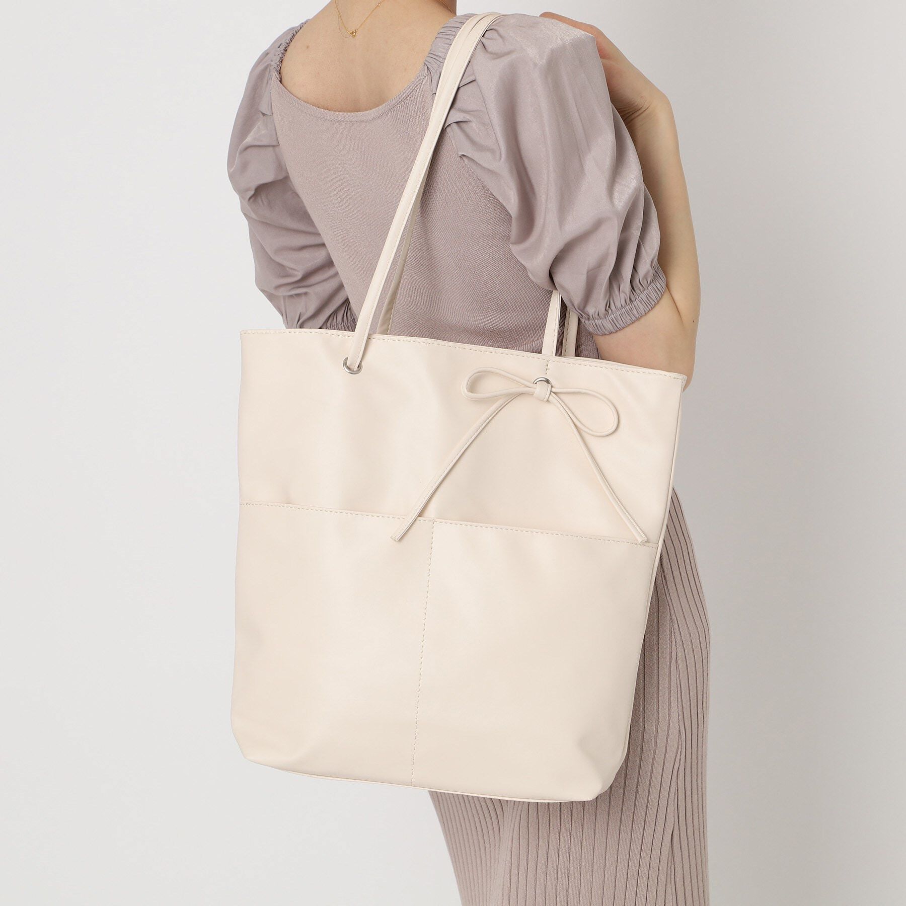 Ober Tashe「合皮リボンモチーフA4トート」|トートバッグ|