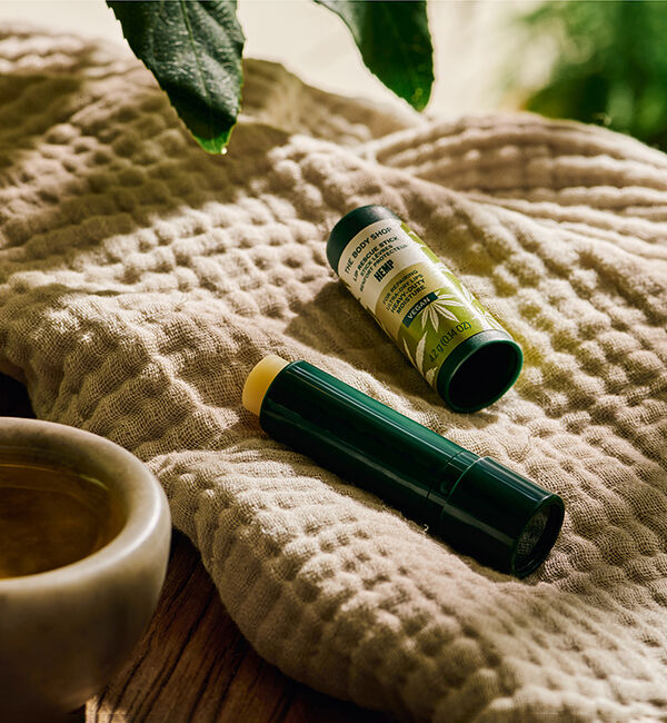 THE BODY SHOP「リップ スティック HP 4.2g（香り：ヘンプ）」|リップメイク|