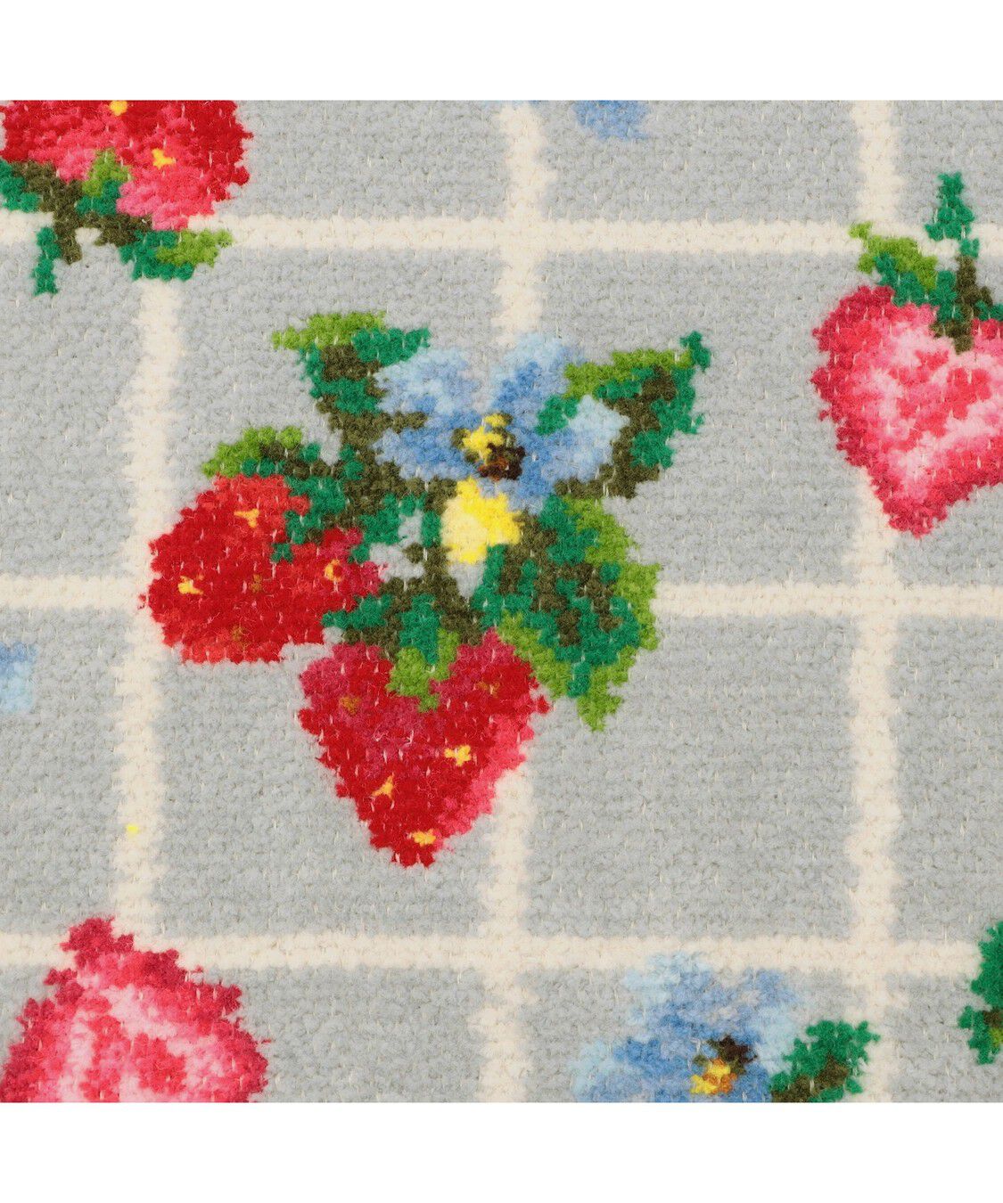 FEILER「ストロベリーフィールドプティ　ハンカチ」|ハンカチ|