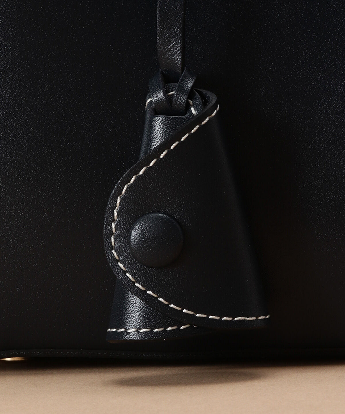 Samantha Thavasa「ウォータプルーフレザー ボックスハンドバッグ 小サイズ」|ハンドバッグ|