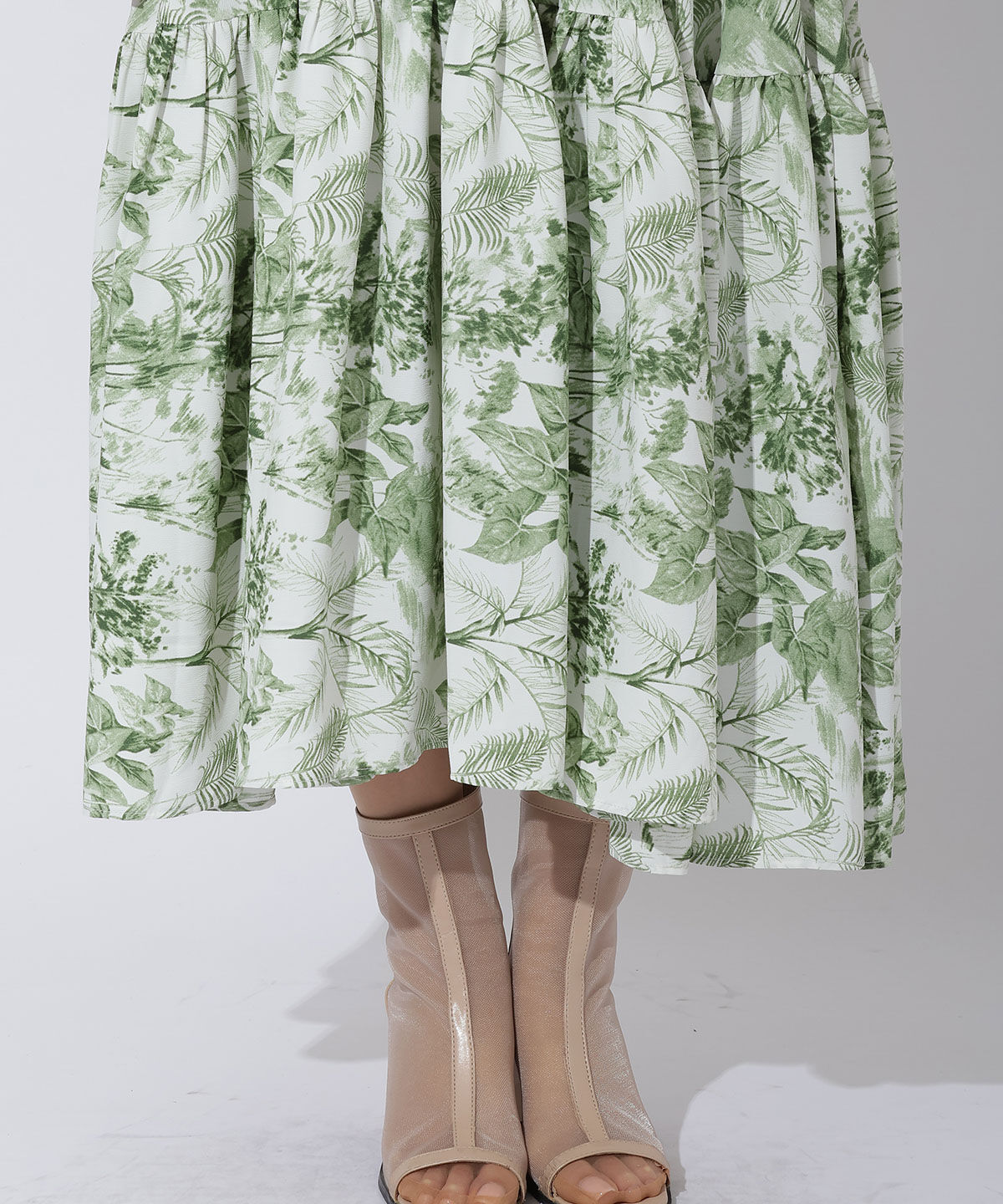 アンドクチュール「ボタニカル柄ボウタイリボンワンピース」|ワンピース|