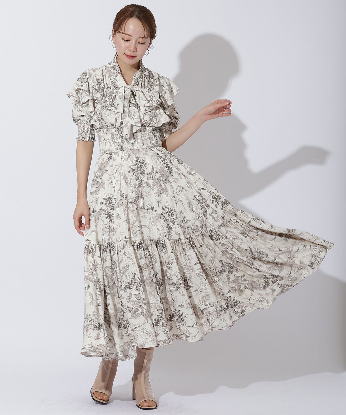 アンドクチュール「ボタニカル柄ボウタイリボンワンピース」|ワンピース|