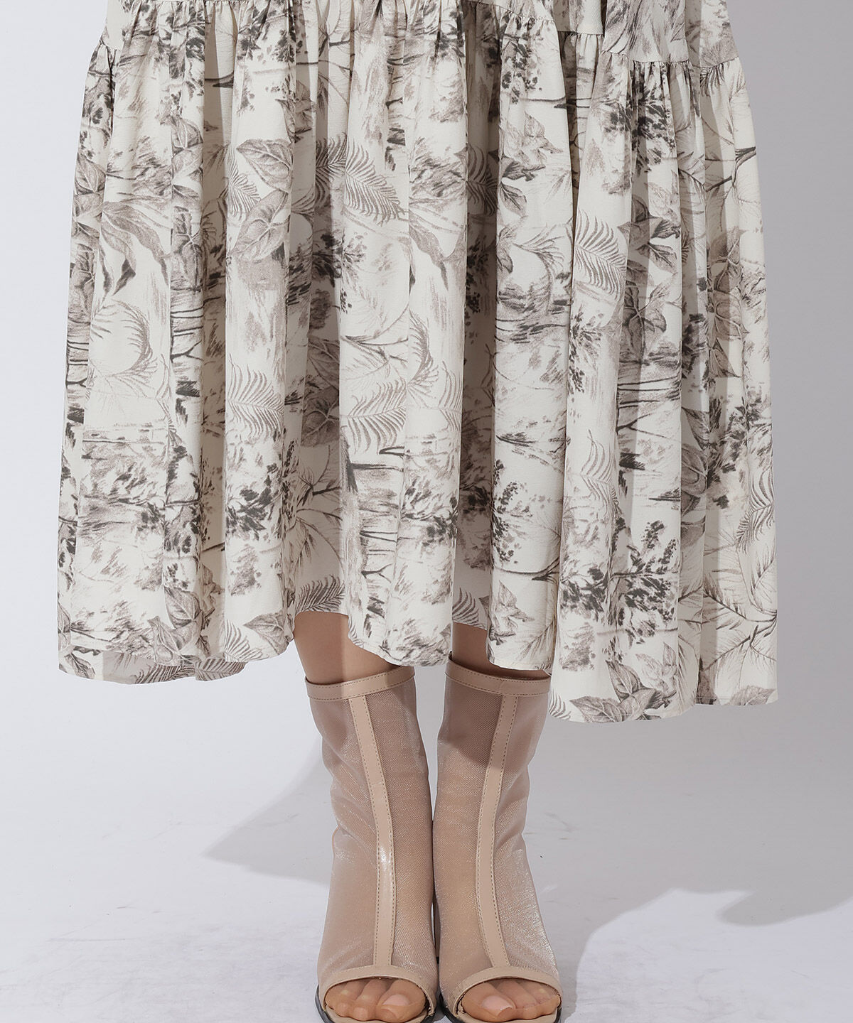 アンドクチュール「ボタニカル柄ボウタイリボンワンピース」|ワンピース|