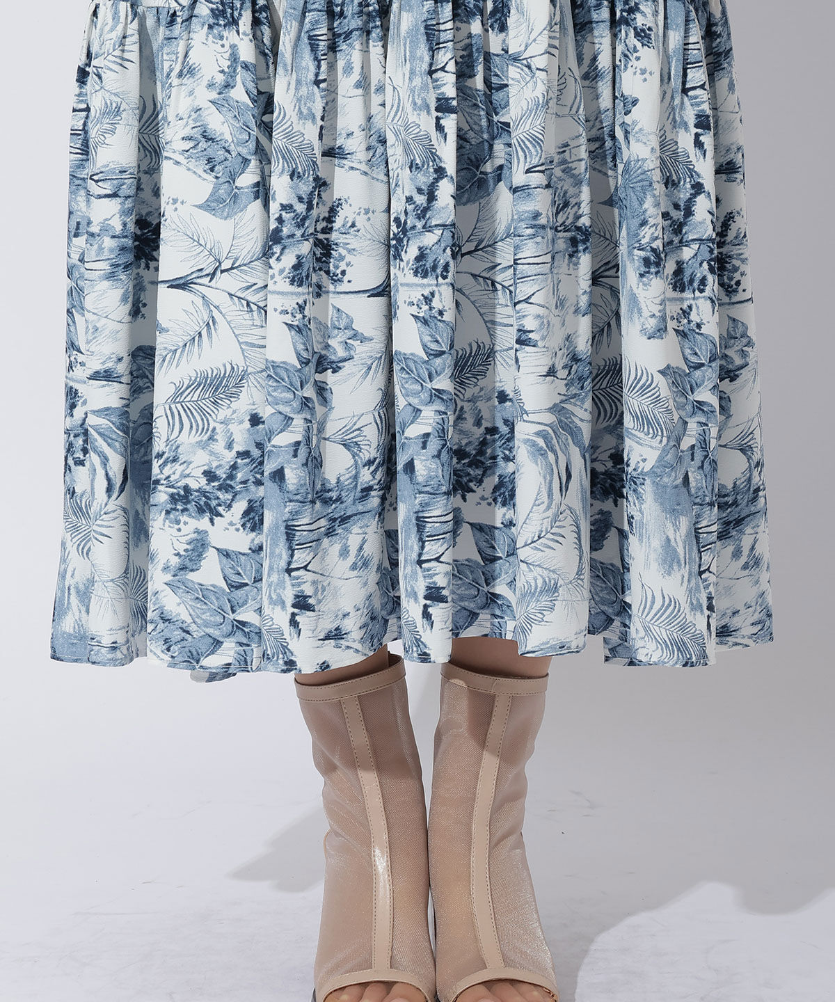 アンドクチュール「ボタニカル柄ボウタイリボンワンピース」|ワンピース|