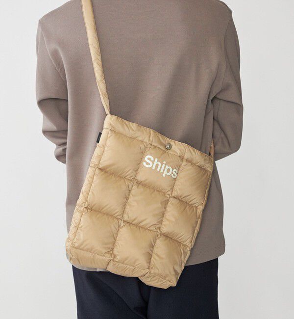 SHIPS「【WEB限定/SHIPS別注】TAION: ダウン スクエア ショルダー バッグ」|ショルダー・メッセンジャー|ベージュ