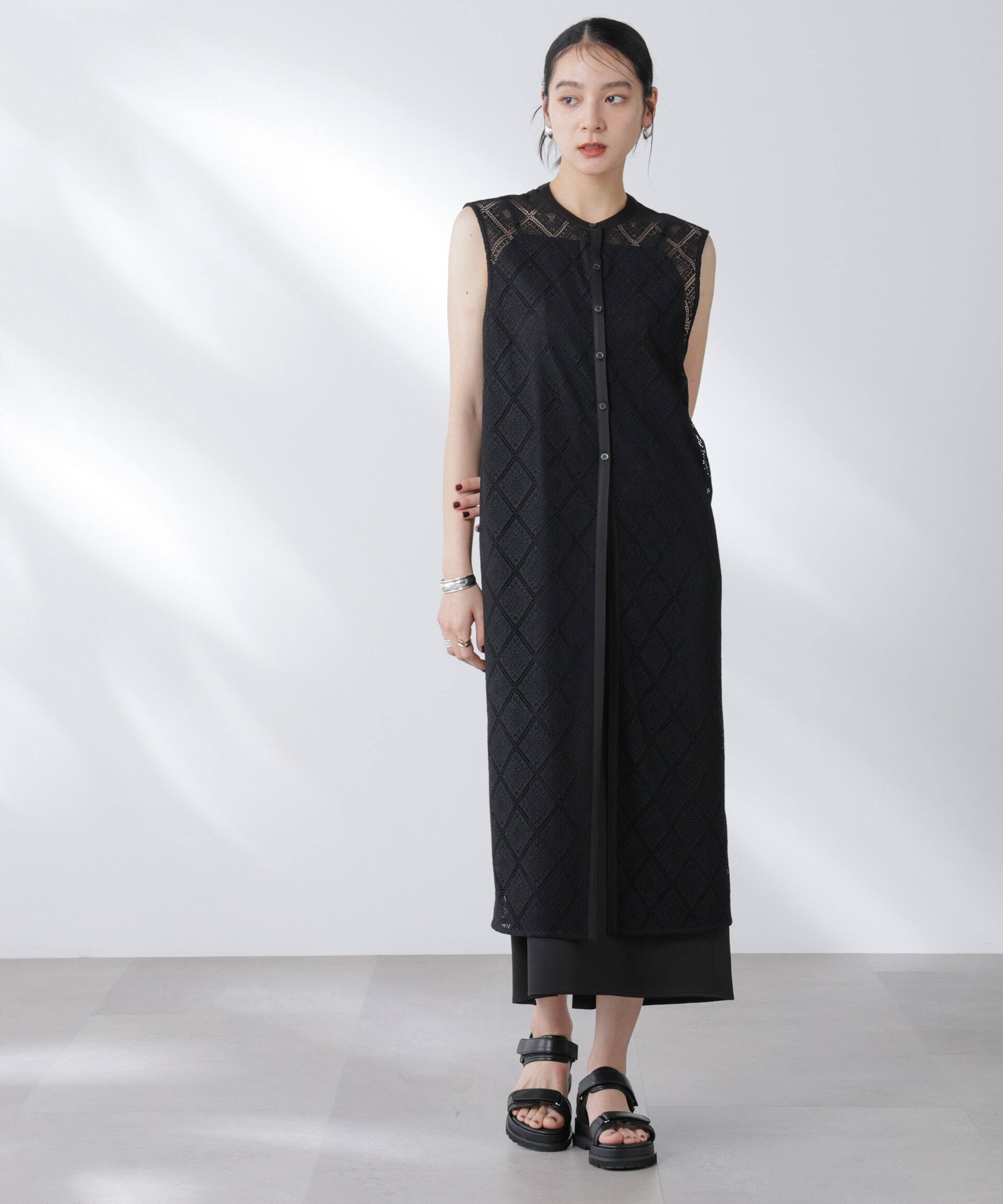 nano･universe「レースロングジレ&times;キャミワンピースセット」|ワンピース|ブラック