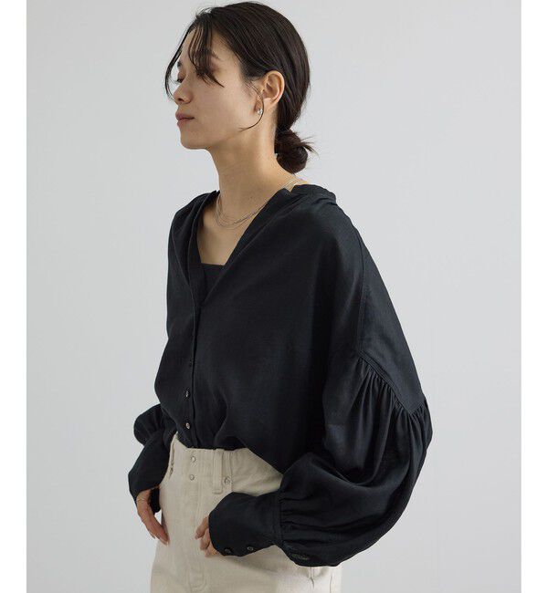 SALON adam et rope'「GENTLE LINEN クロップドギャザーブラウス」|シャツ・ブラウス|ブラック(01)