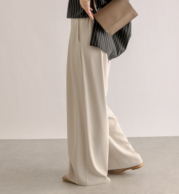  「【ウォッシャブル】【シーズンレスで使える】タックワイドスラックス」|チノ|