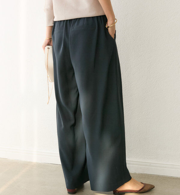  「【ウォッシャブル】【シーズンレスで使える】タックワイドスラックス」|チノ|