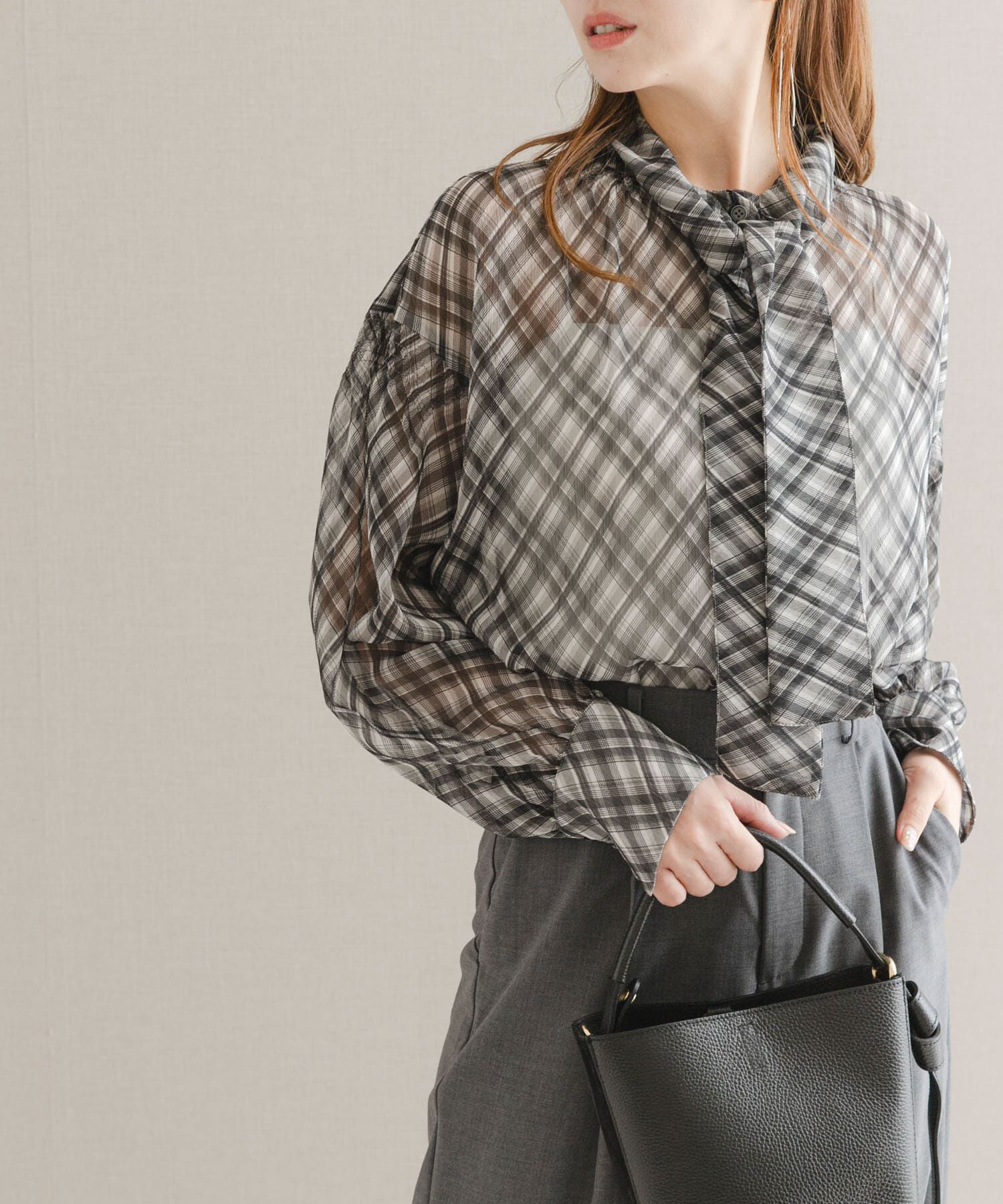URBAN RESEARCH ROSSO「チェックボウタイボリュームブラウス」|シャツ・ブラウス|