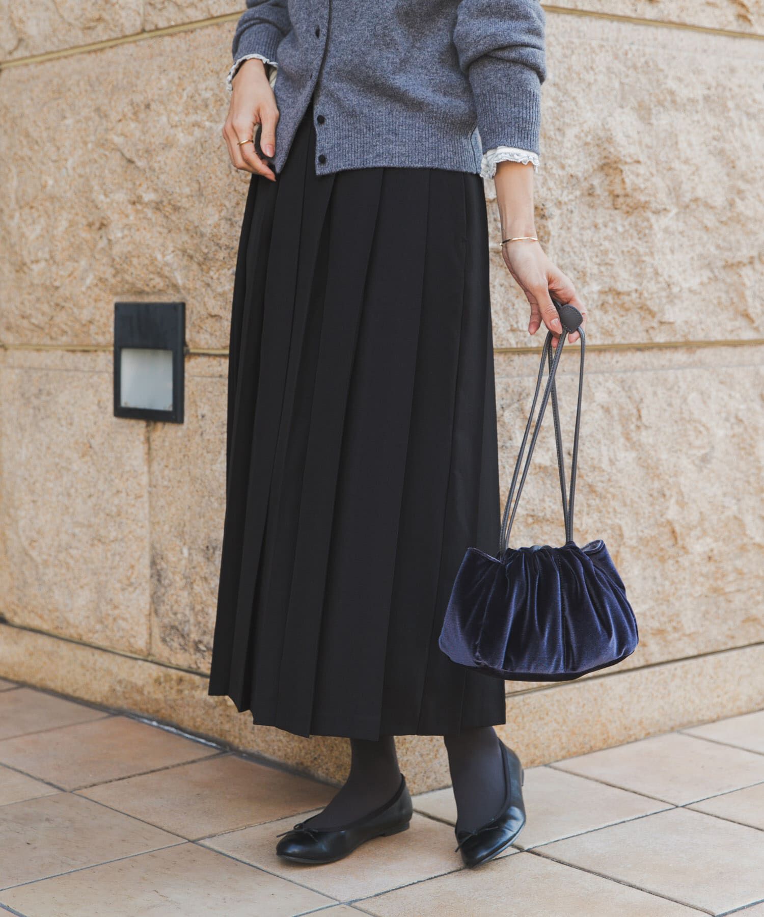 URBAN RESEARCH DOORS「『UR TECH SMOOTHLUXE』片ヒダプリーツスカート」|スカート|