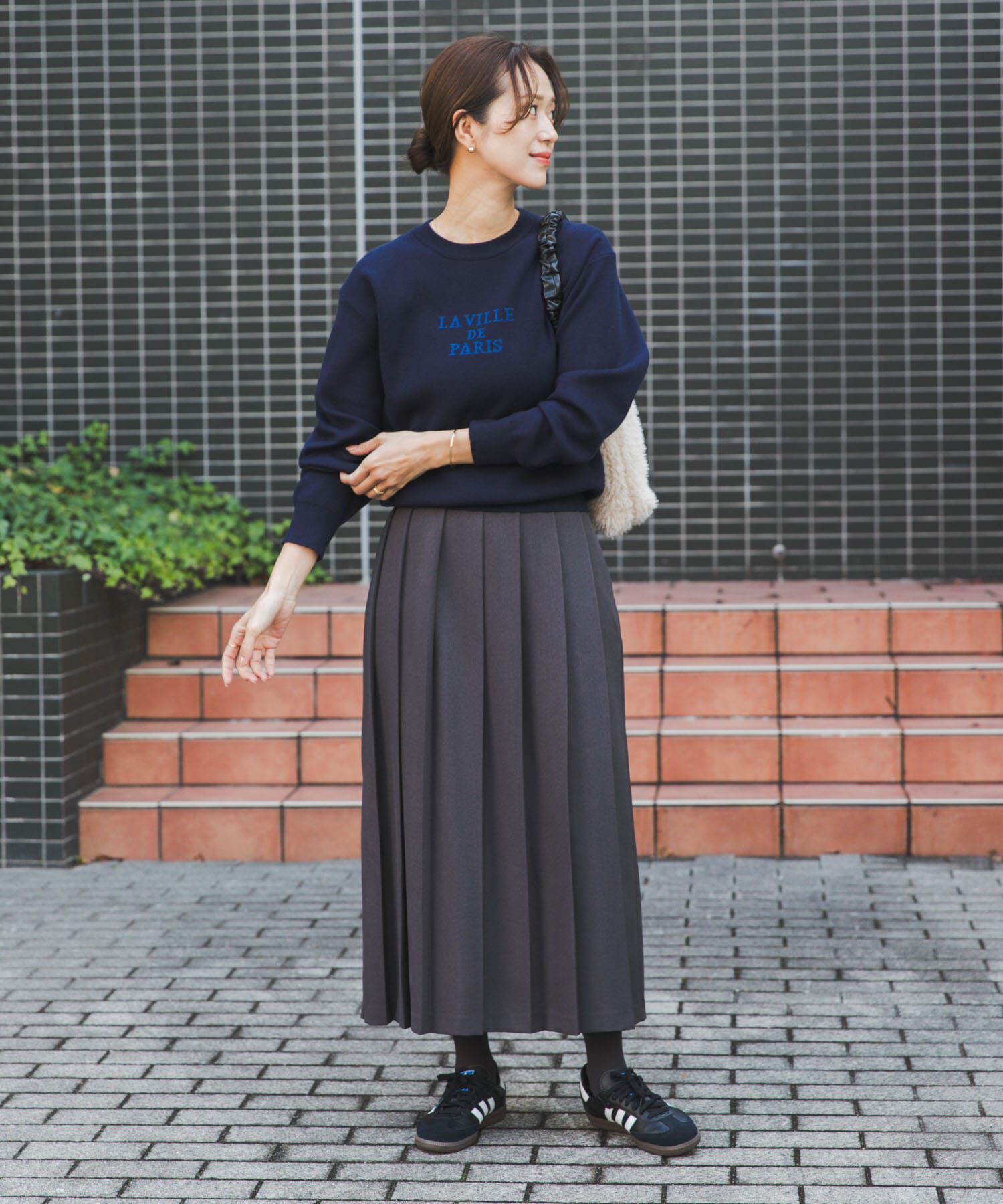 URBAN RESEARCH DOORS「『UR TECH SMOOTHLUXE』片ヒダプリーツスカート」|スカート|