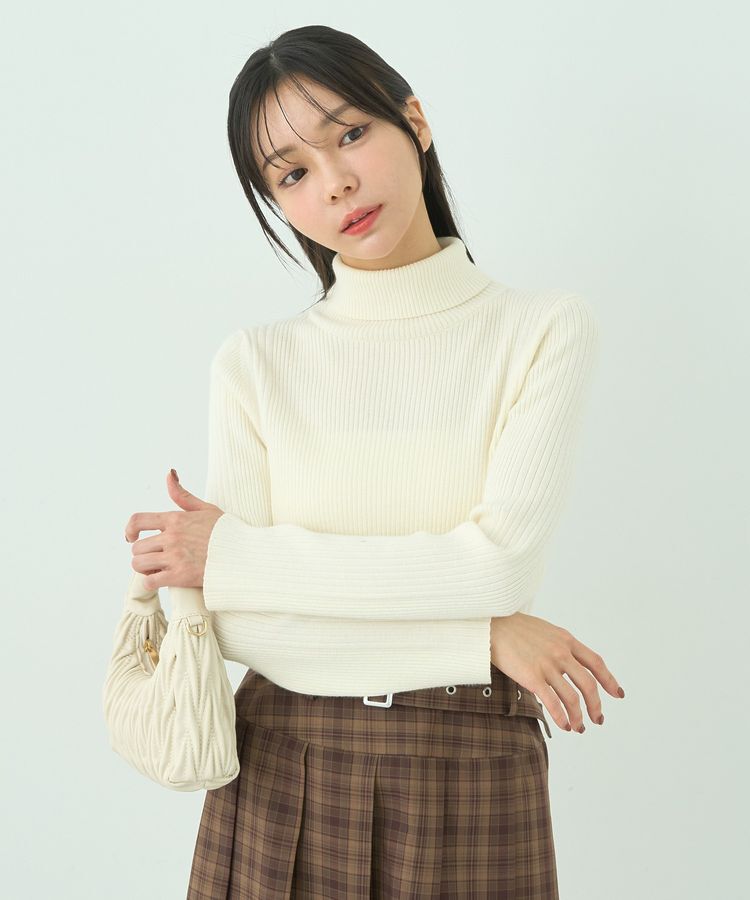 earth music&ecology「やわらかタッチタートルネックニットプルオーバー」|ニット・セーター|