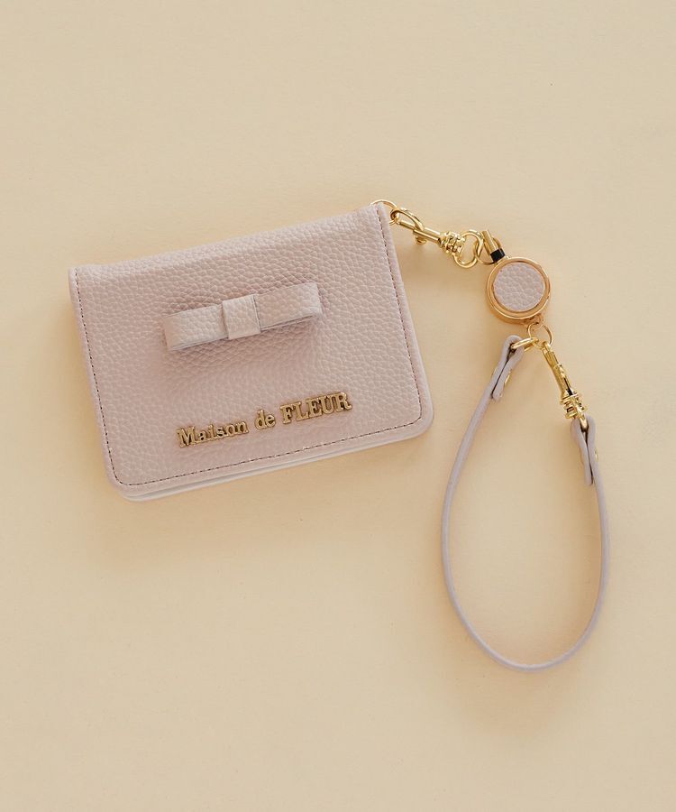 Maison de FLEUR「二つ折りリールパスケース」|財布|グレイッシュピンク
