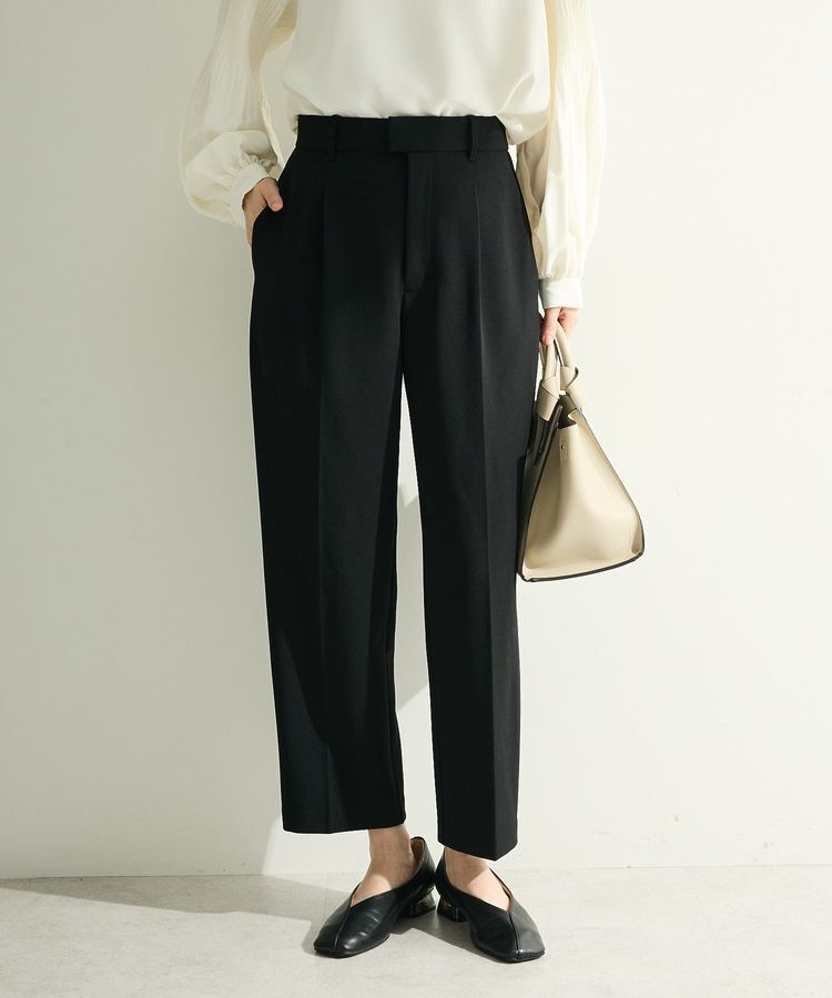 Green Parks「O.きれいシルエットテーパードパンツ」|その他|Black