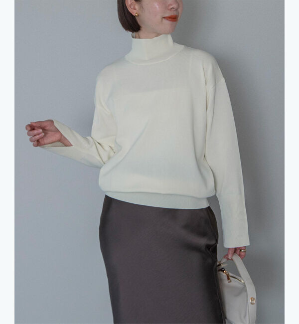 ur's「【星玲奈さんコラボアイテム】ハイネックドロップショルダーオーバーサイズニット」|ニット・セーター|アイボリー