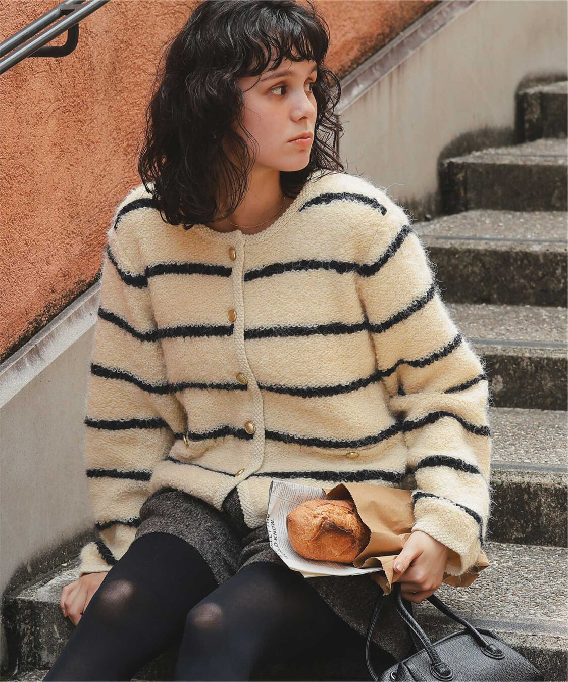 titivate「プチループゴールド釦ニットカーディガン」|ニット・セーター|