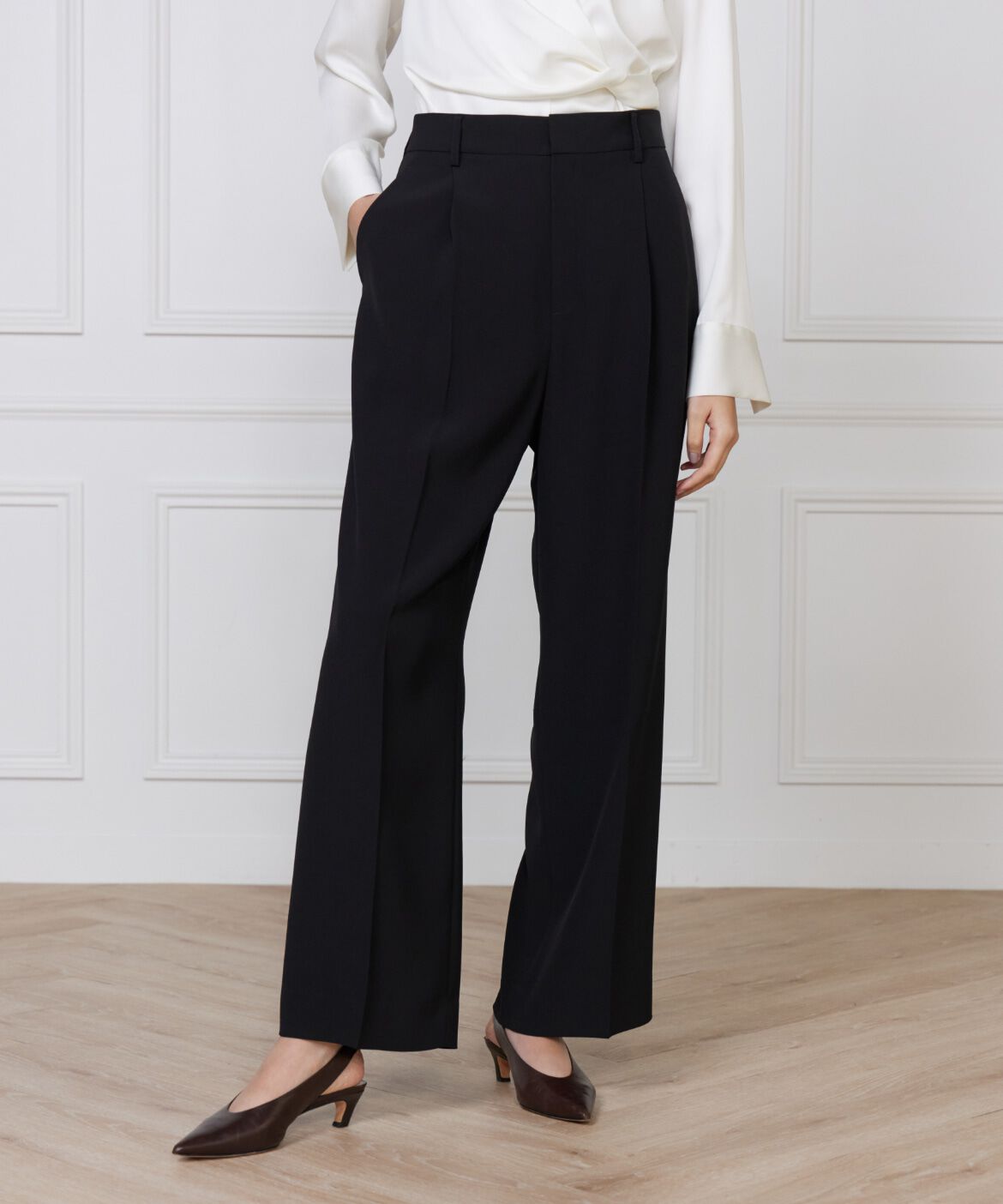 INED「《大きいサイズ》ワンタックストレートセミワイドパンツ」|その他|